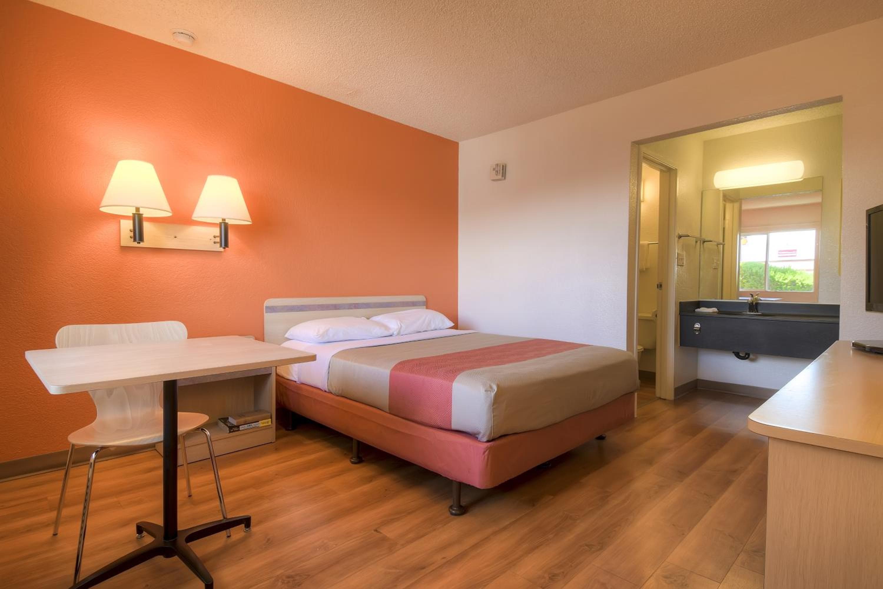 Las Vegas, NV - Boulder Highway — 28