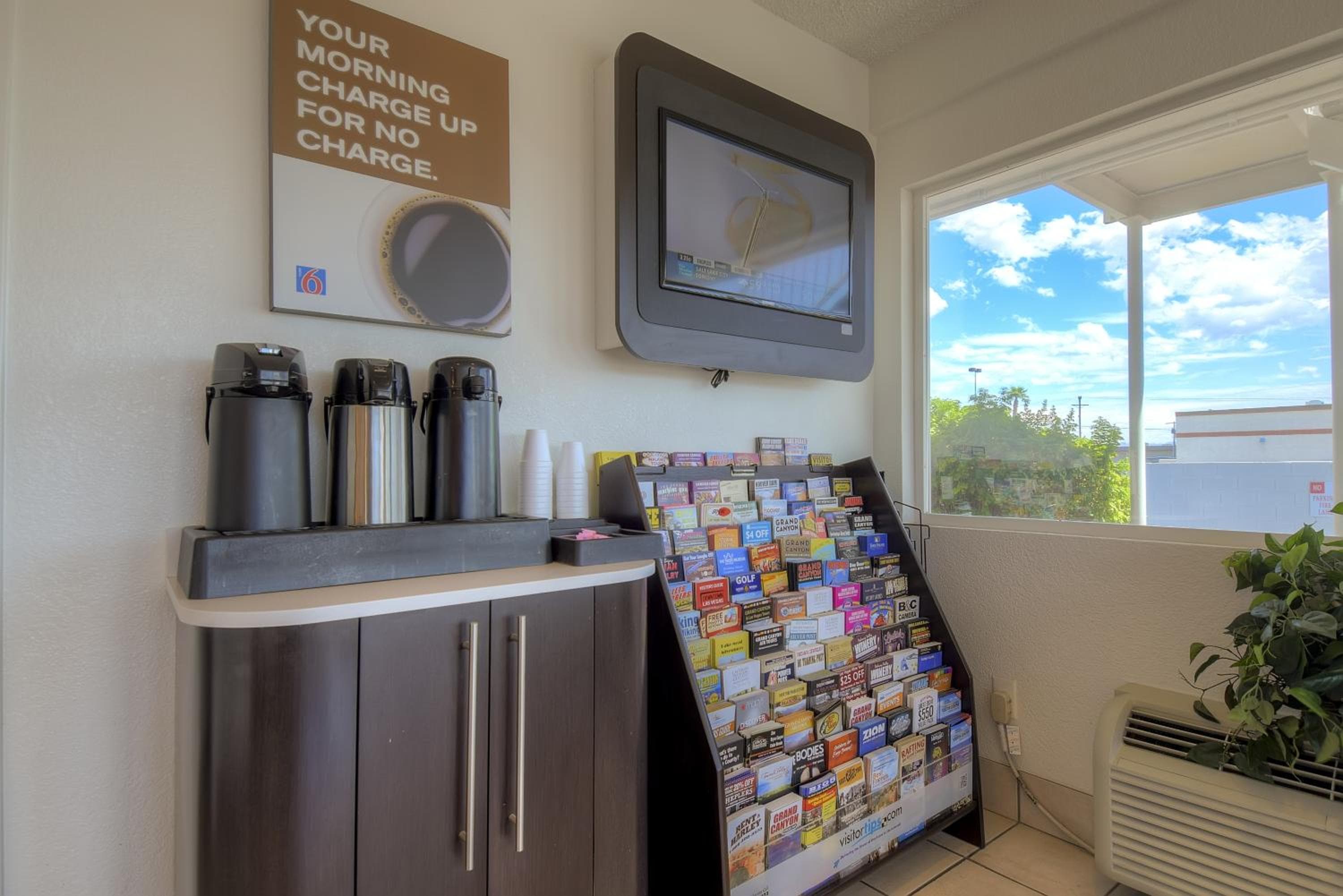 Motel 6 Las Vegas, NV - Boulder Highway — 16