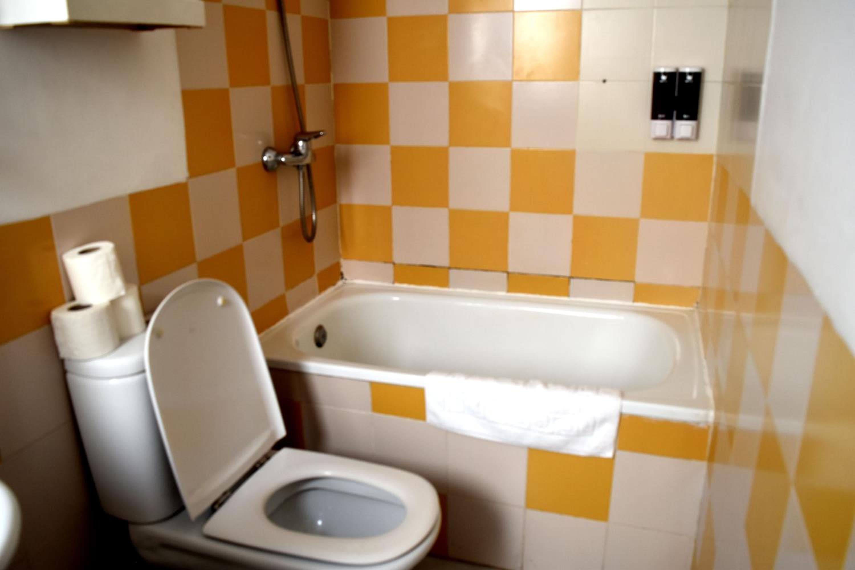 Ático céntrico plaza Moravia ,San Julian. — 26