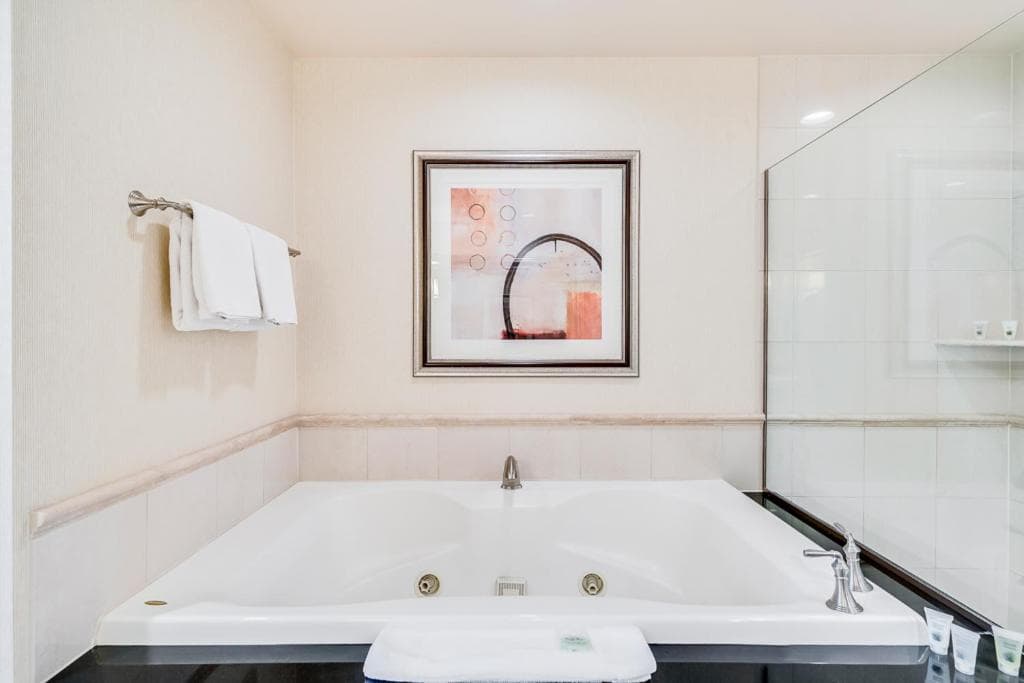 Jet Luxury Elite at The Signature — 4