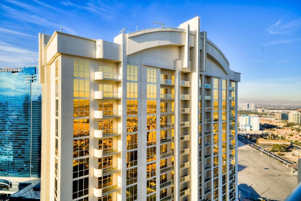 Jet Luxury Elite at The Signature — 12