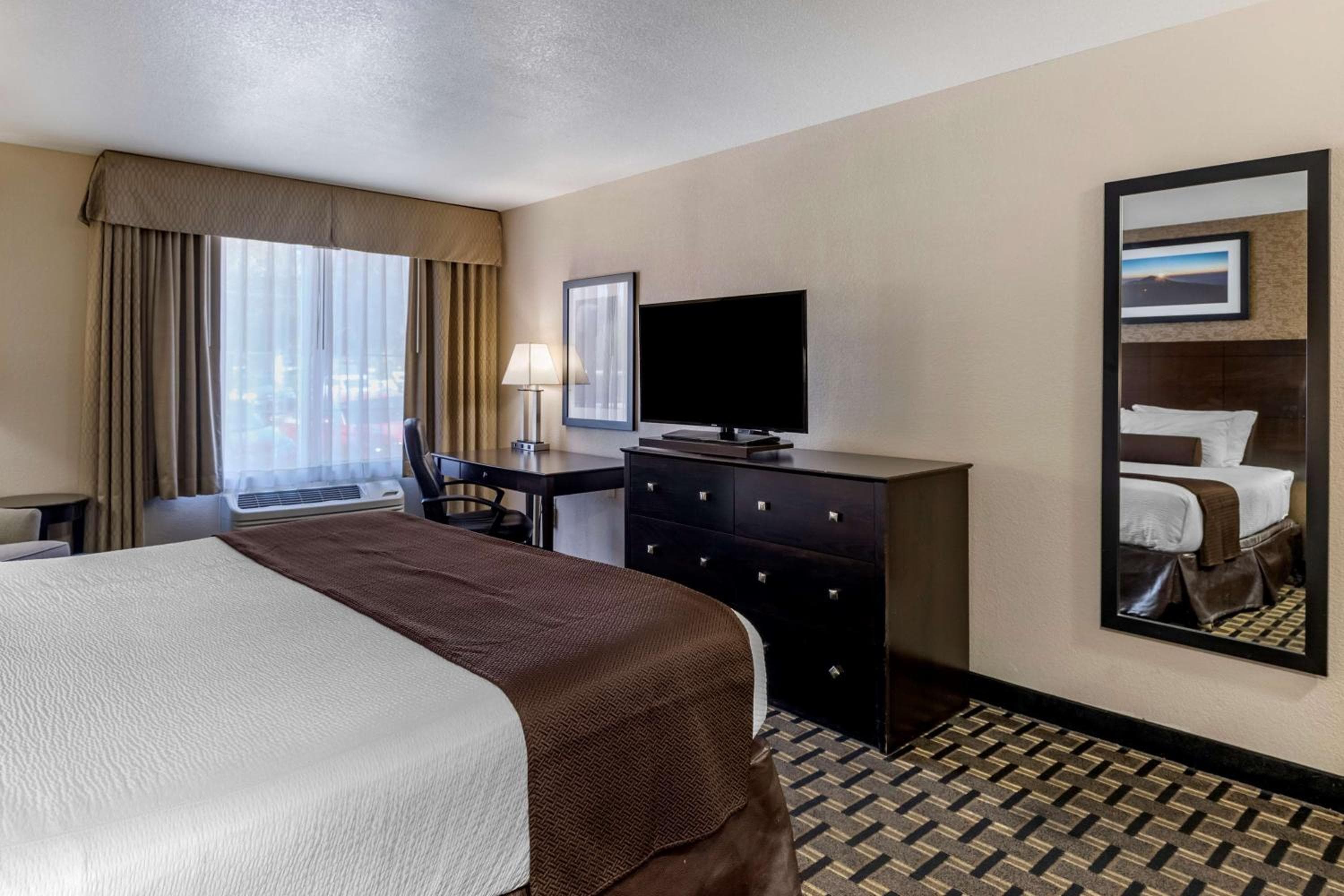 Best Western Plus Las Vegas West — 25