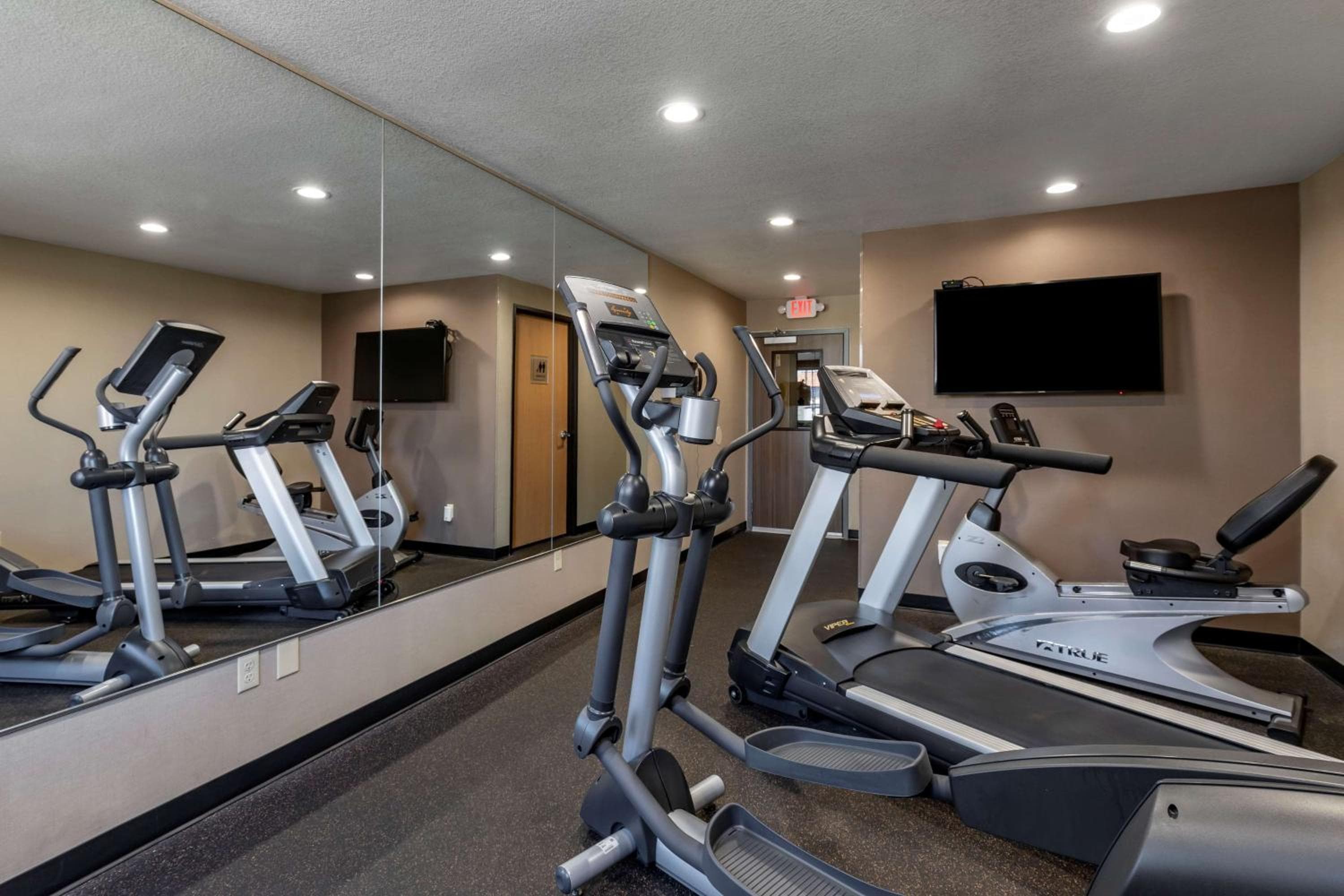 Best Western Plus Las Vegas West — 8