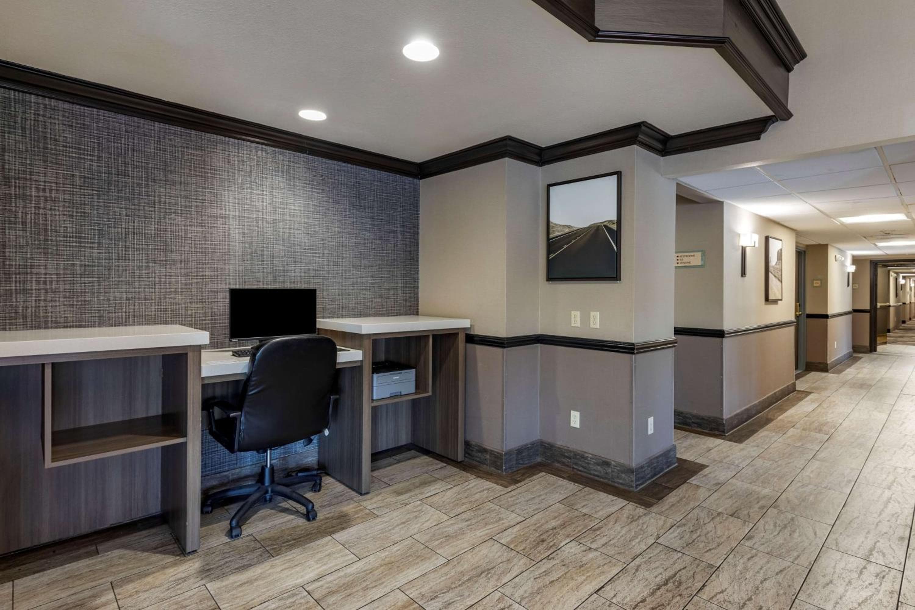 Best Western Plus Las Vegas West — 13