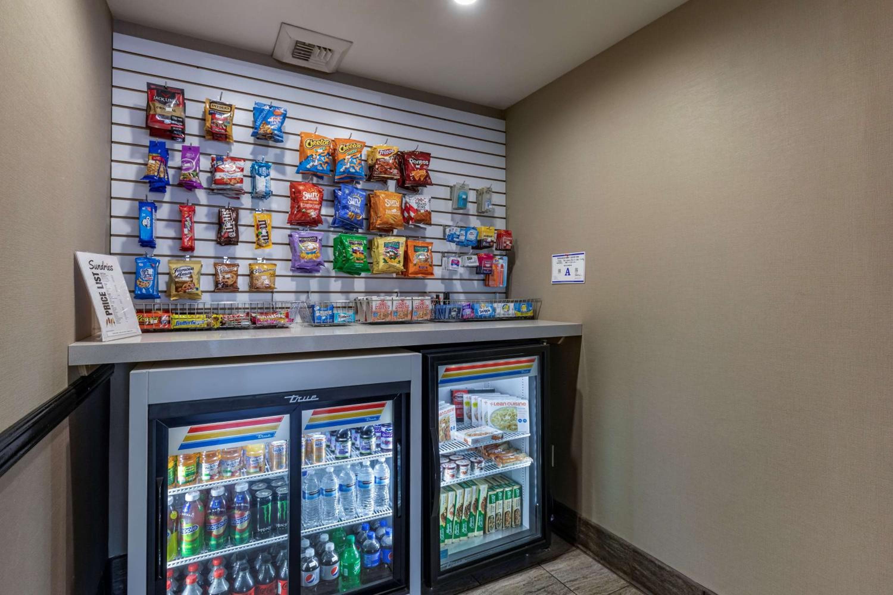 Best Western Plus Las Vegas West — 12