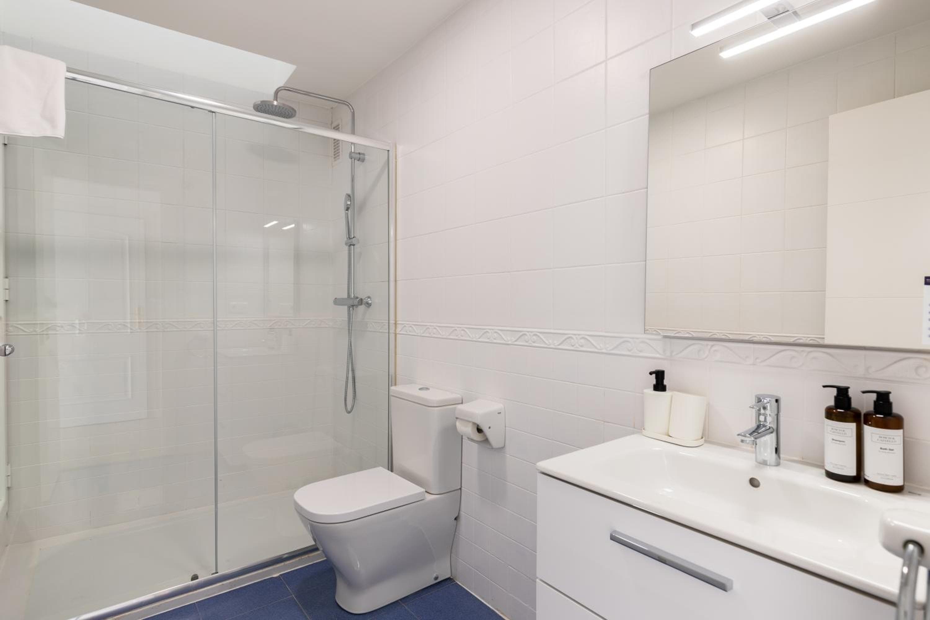 Thyssen Boutique Apartments di Caleta Homes — 6