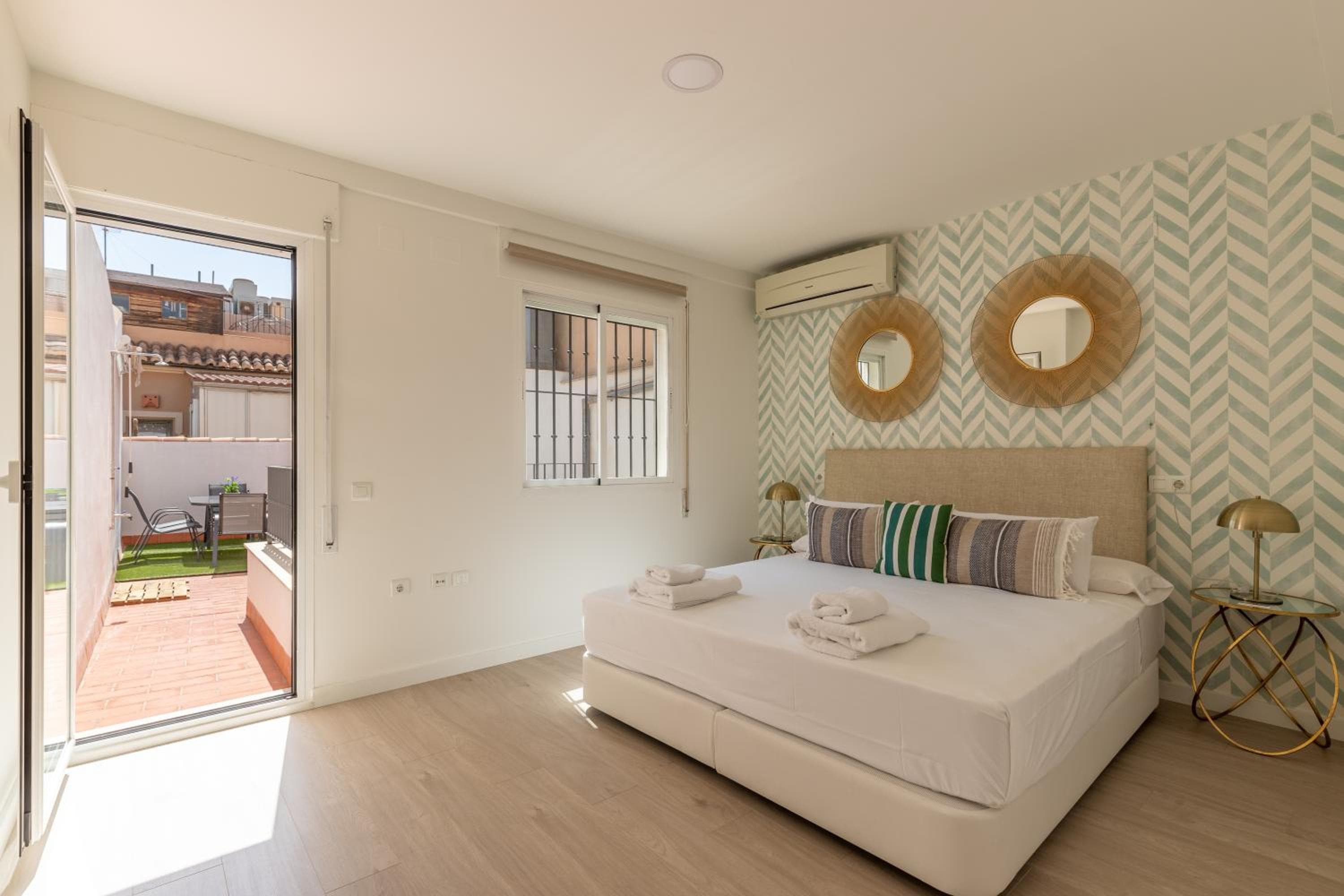 Thyssen Boutique Apartments di Caleta Homes — 9