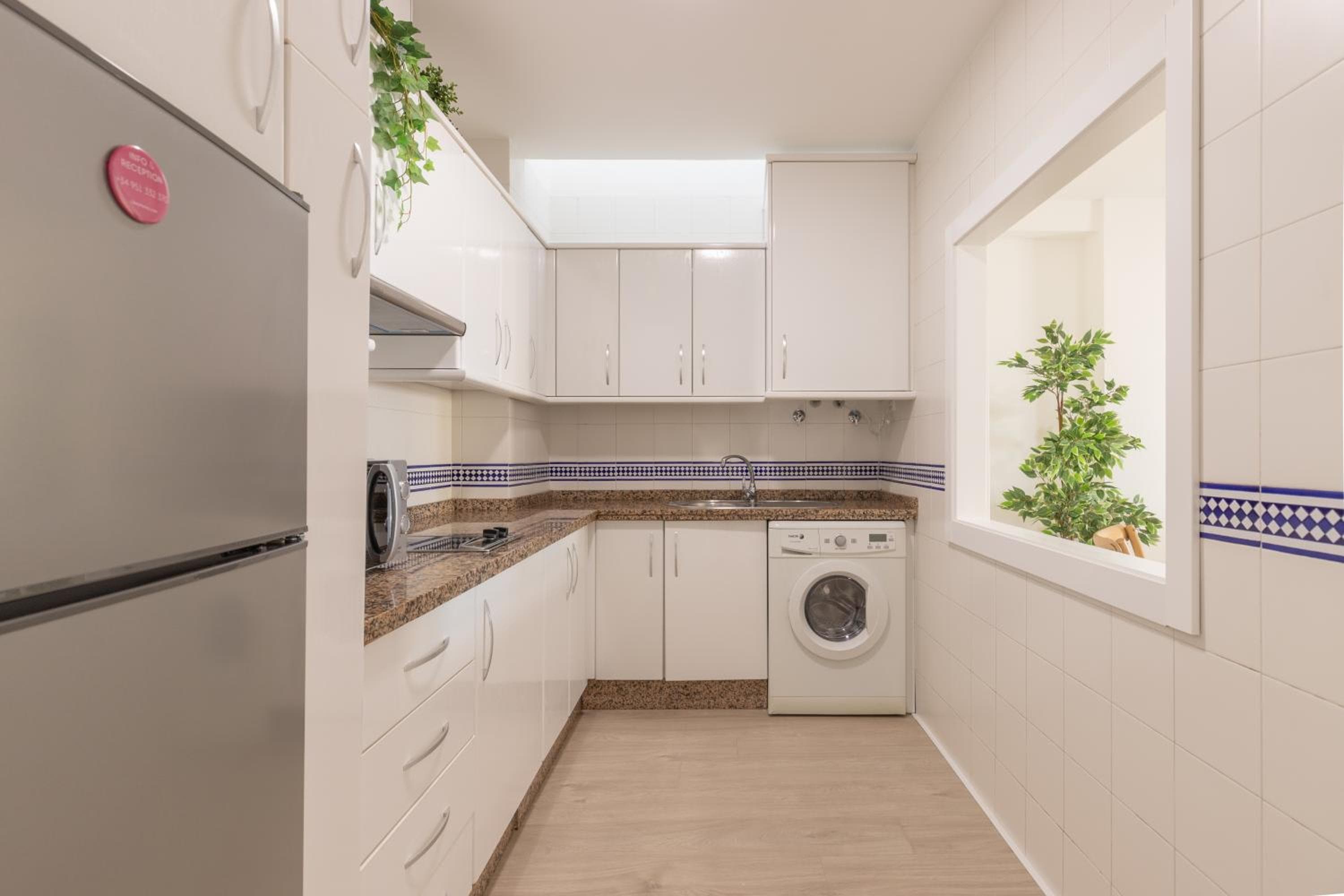 Thyssen Boutique Apartments di Caleta Homes — 8