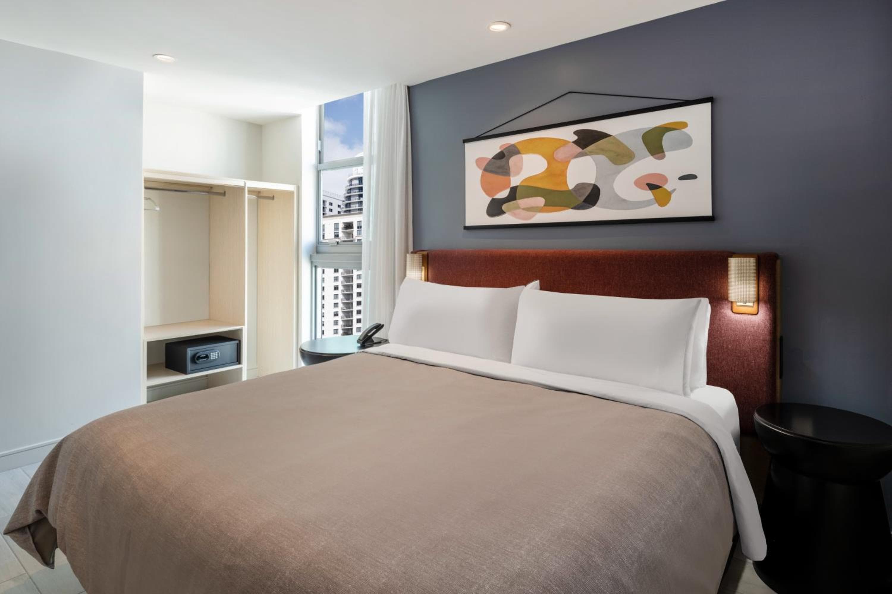 Atwell Suites Miami Brickell by IHG — 10