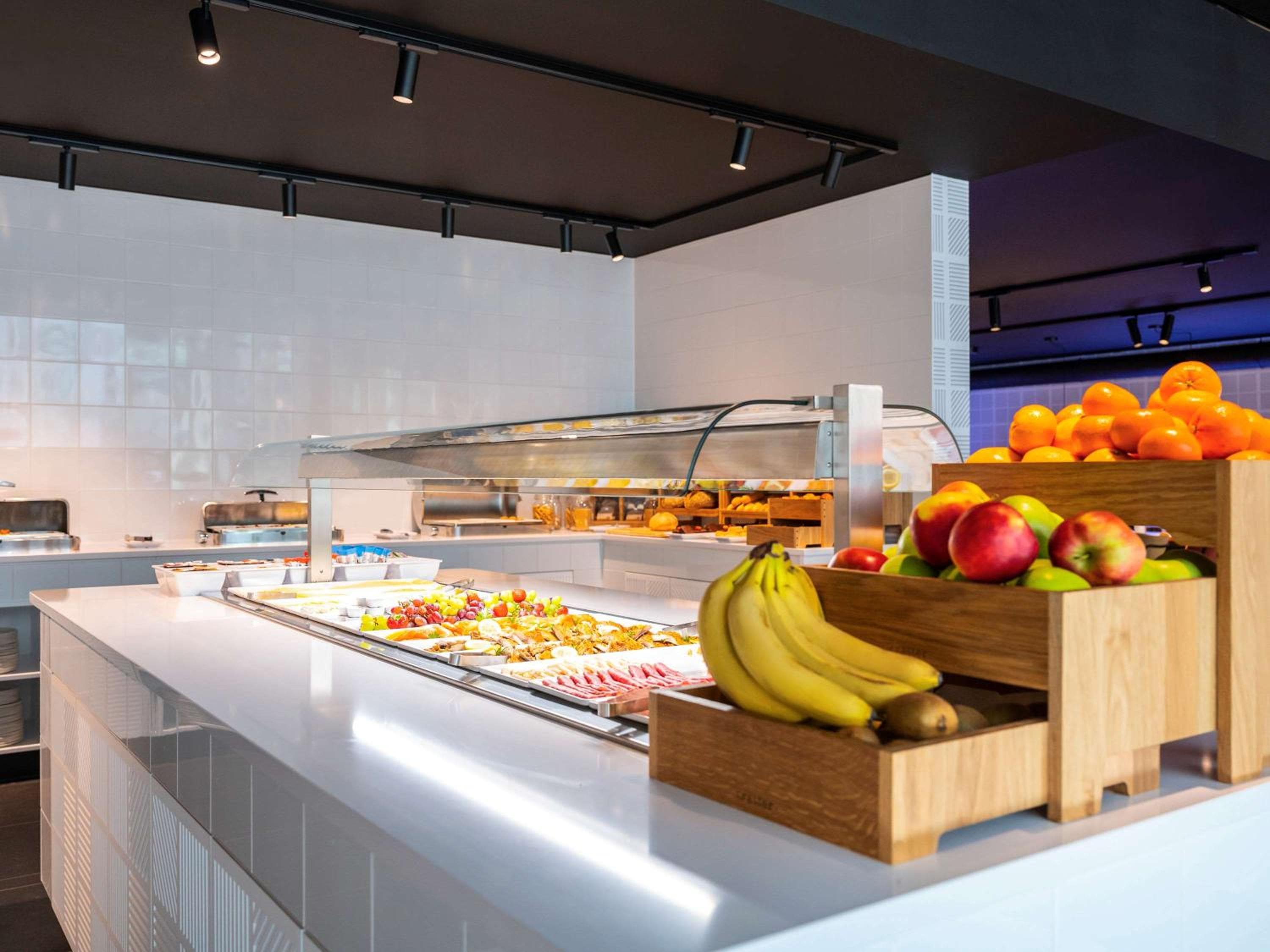 Mercure Amsterdam North Station — 7