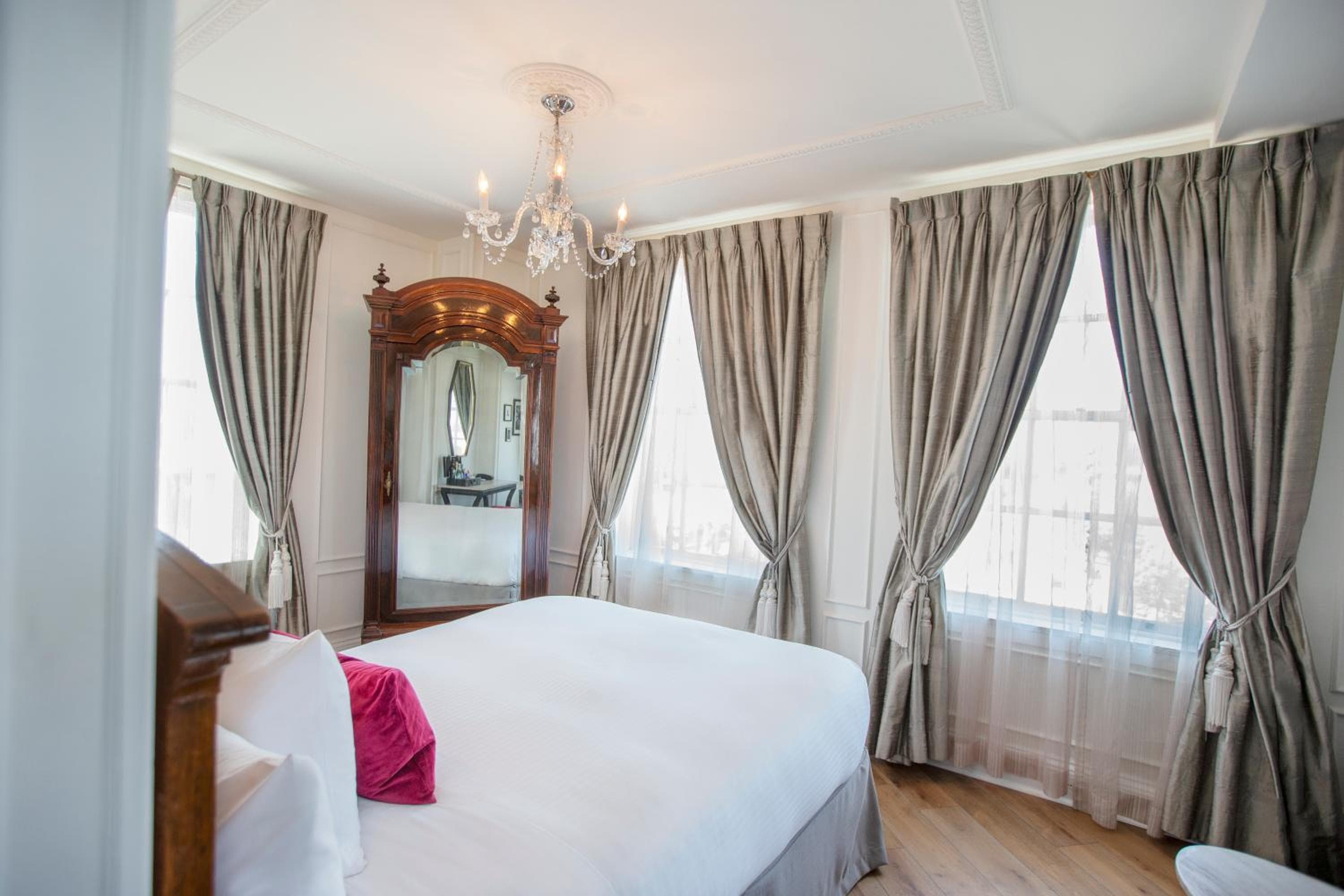 The Culver Hotel — 18