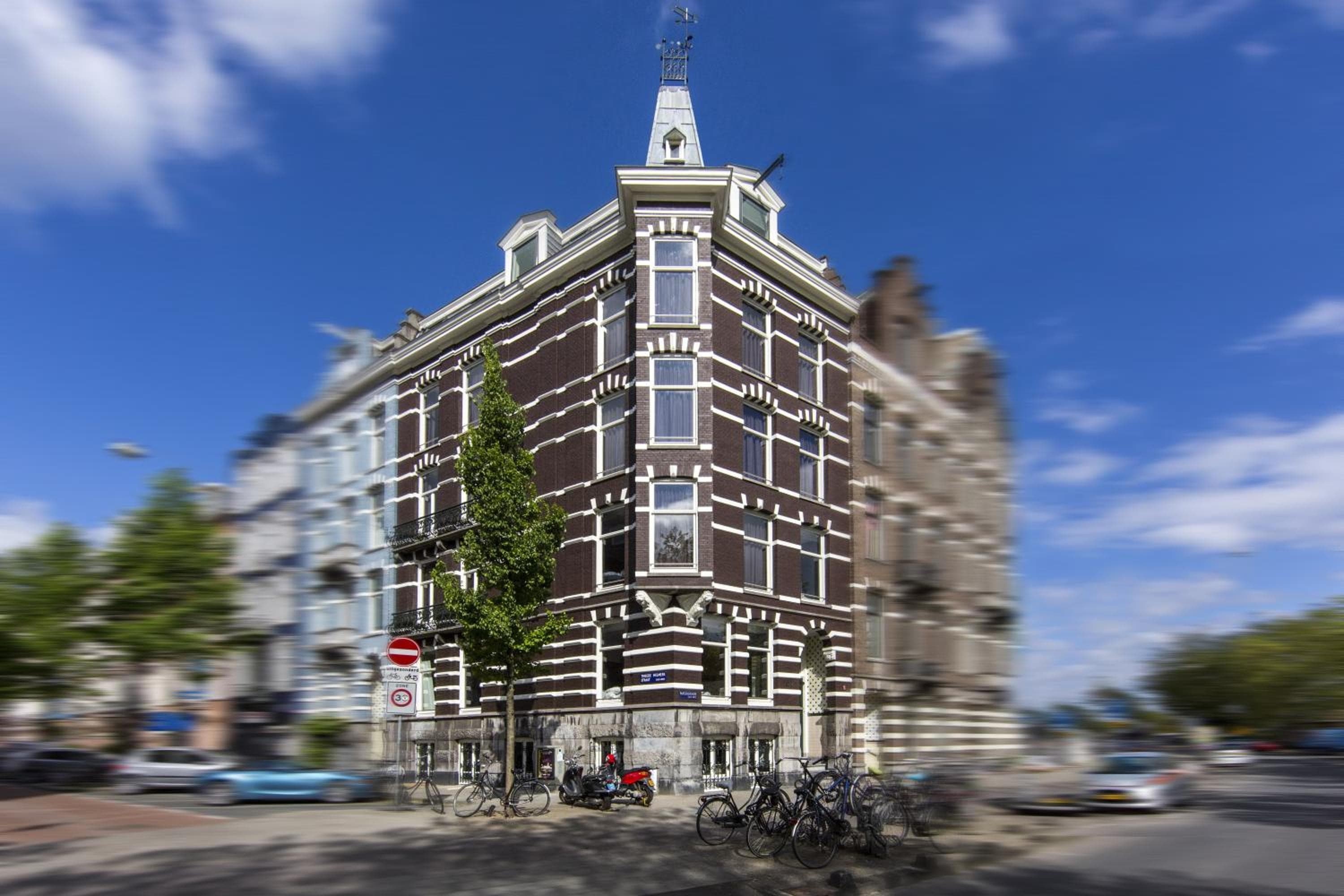 Casa No. 377 — 1