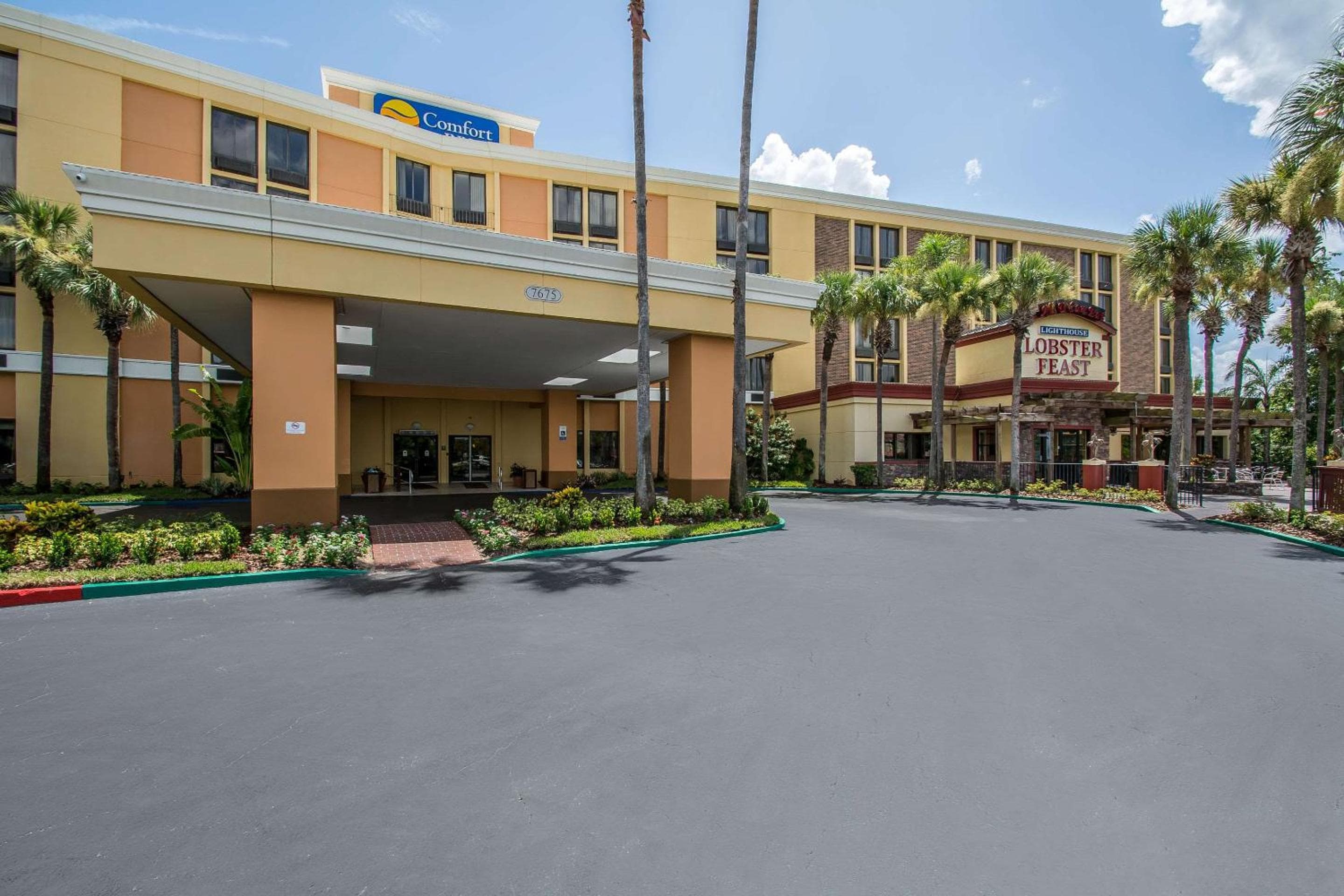 Comfort Inn & Suites Kissimmee by the Parks — 5