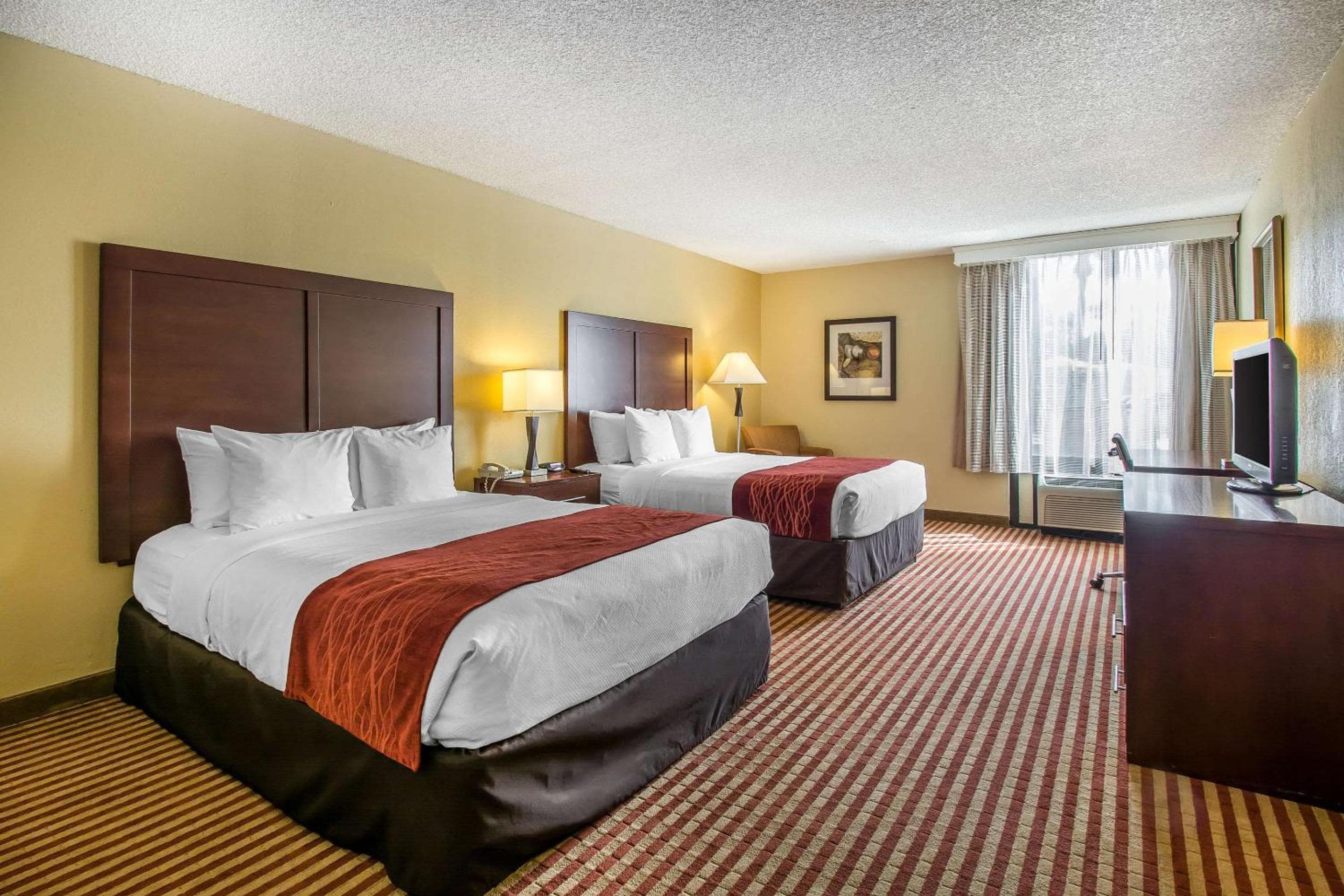 Comfort Inn & Suites Kissimmee by the Parks — 13