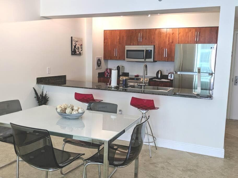 Vollständig renoviertes Einzimmerapartment im The Club — 22