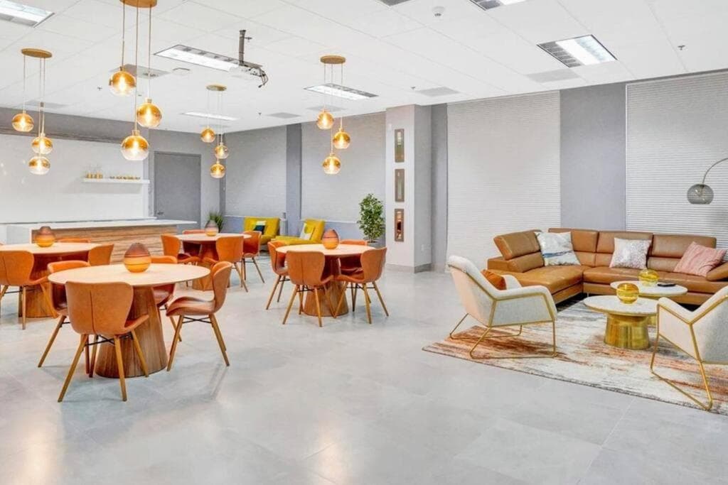Vollständig renoviertes Einzimmerapartment im The Club — 9