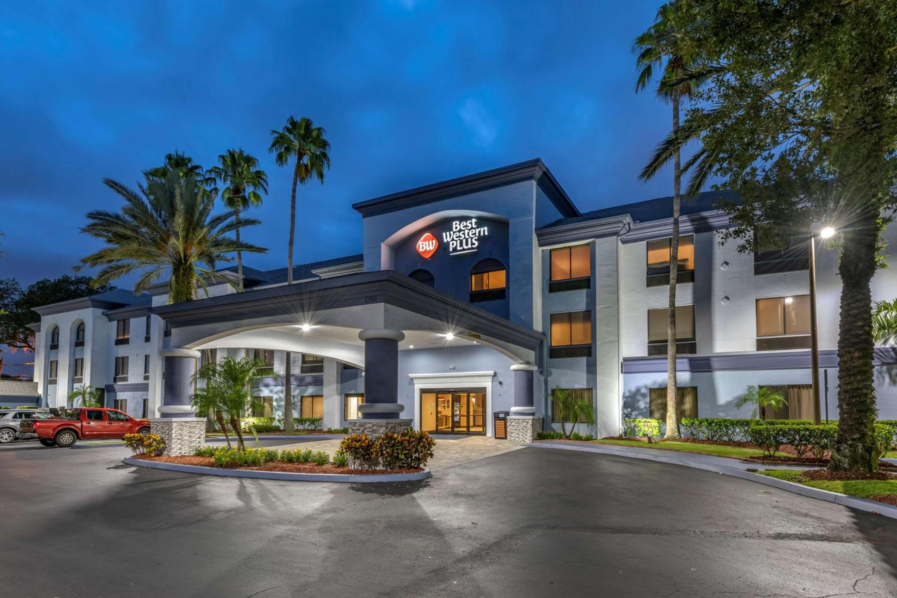 Best Western Plus Orlando East - Zona UCF — 1