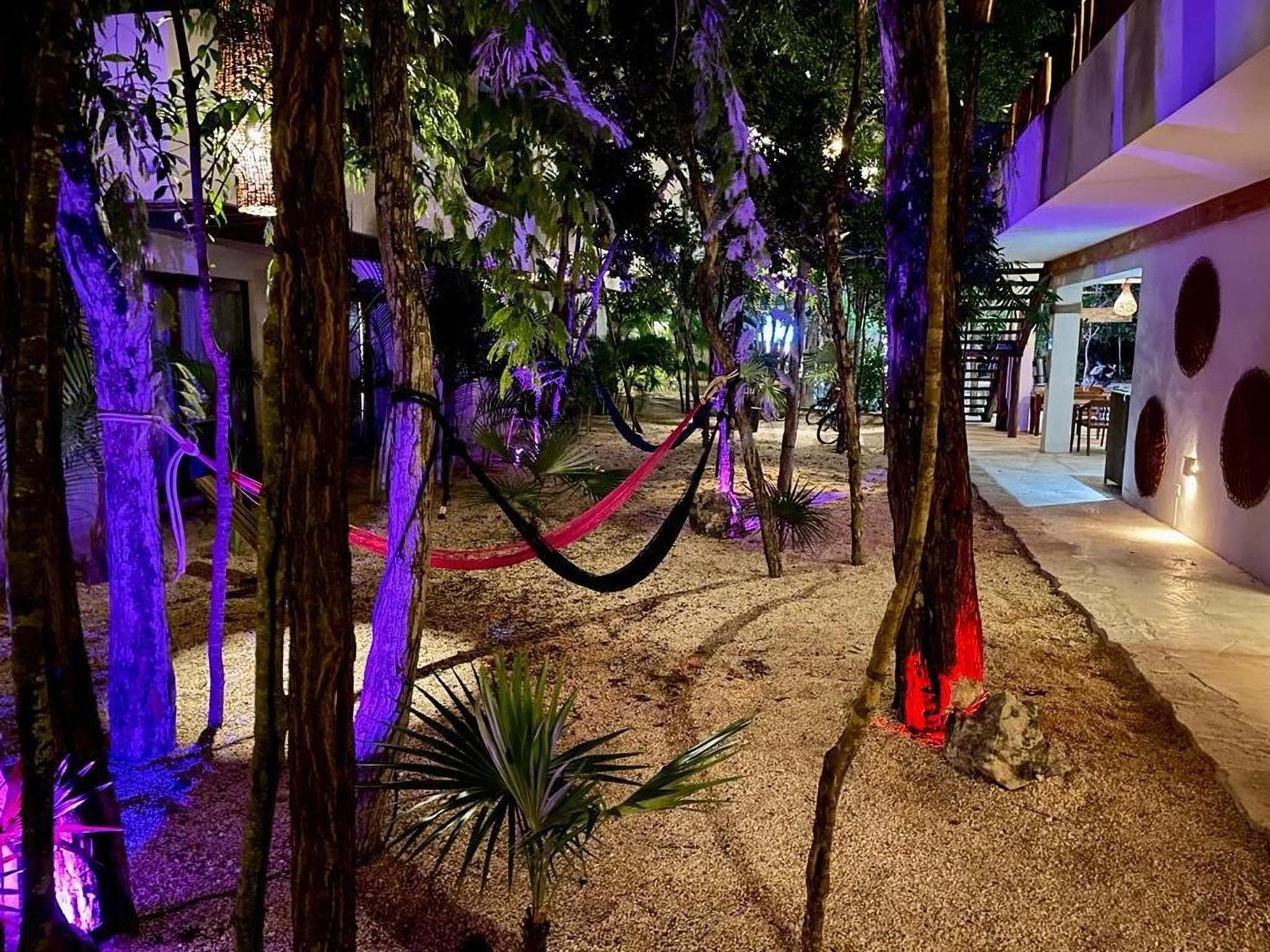 Niik Tulum — 18