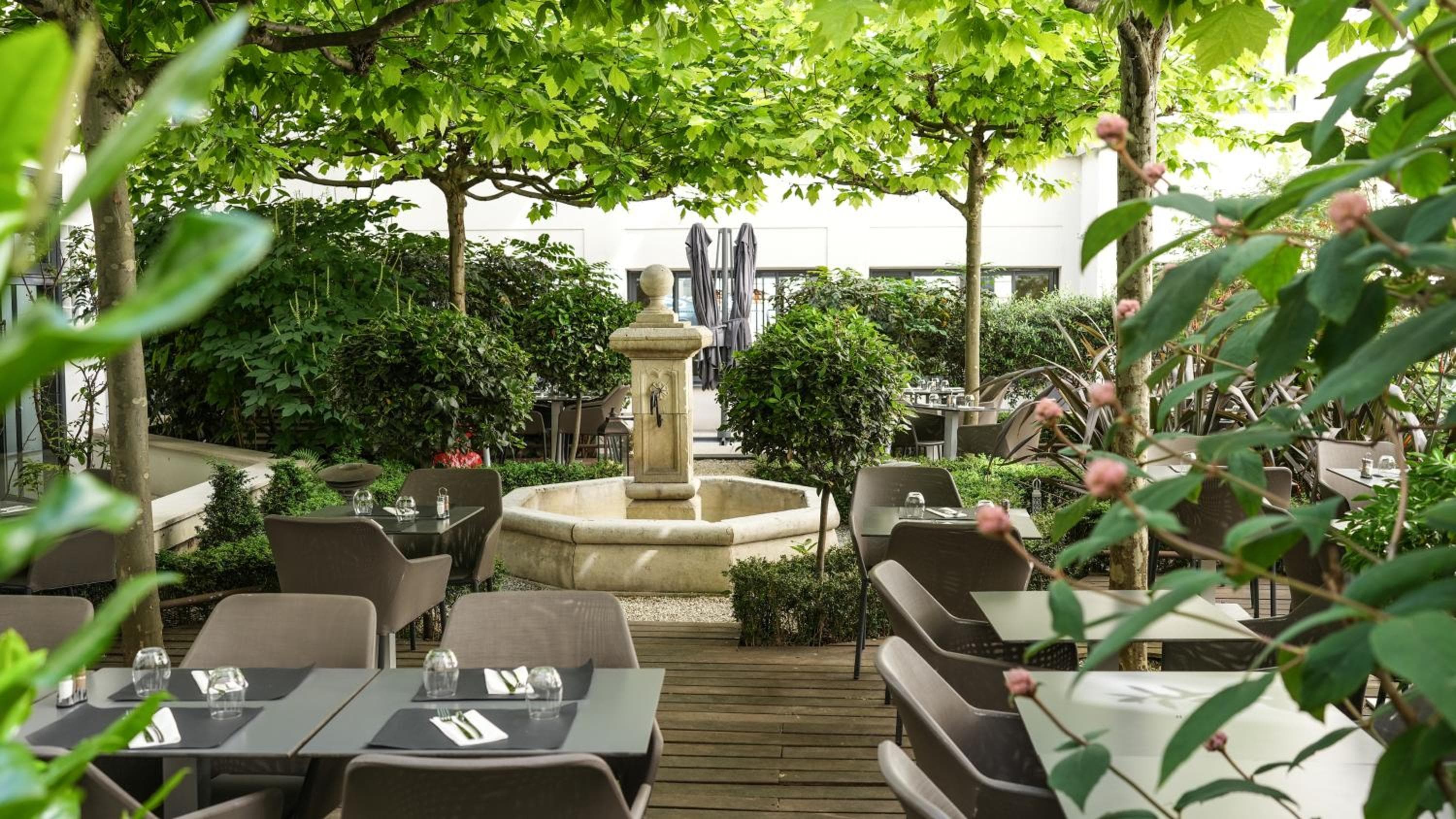 Mercure Paris Gare Montparnasse TGV — 23