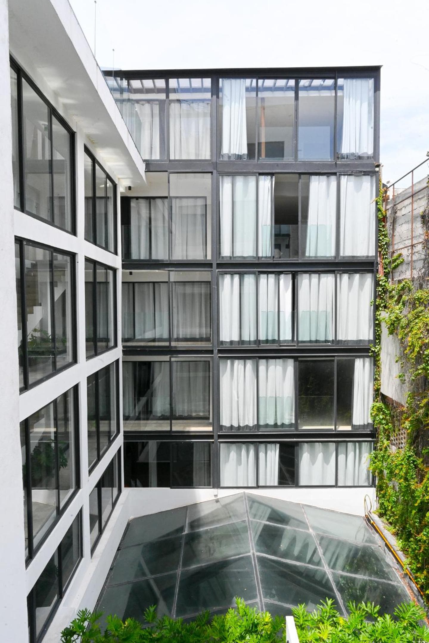 HOTEL LUCA — 5