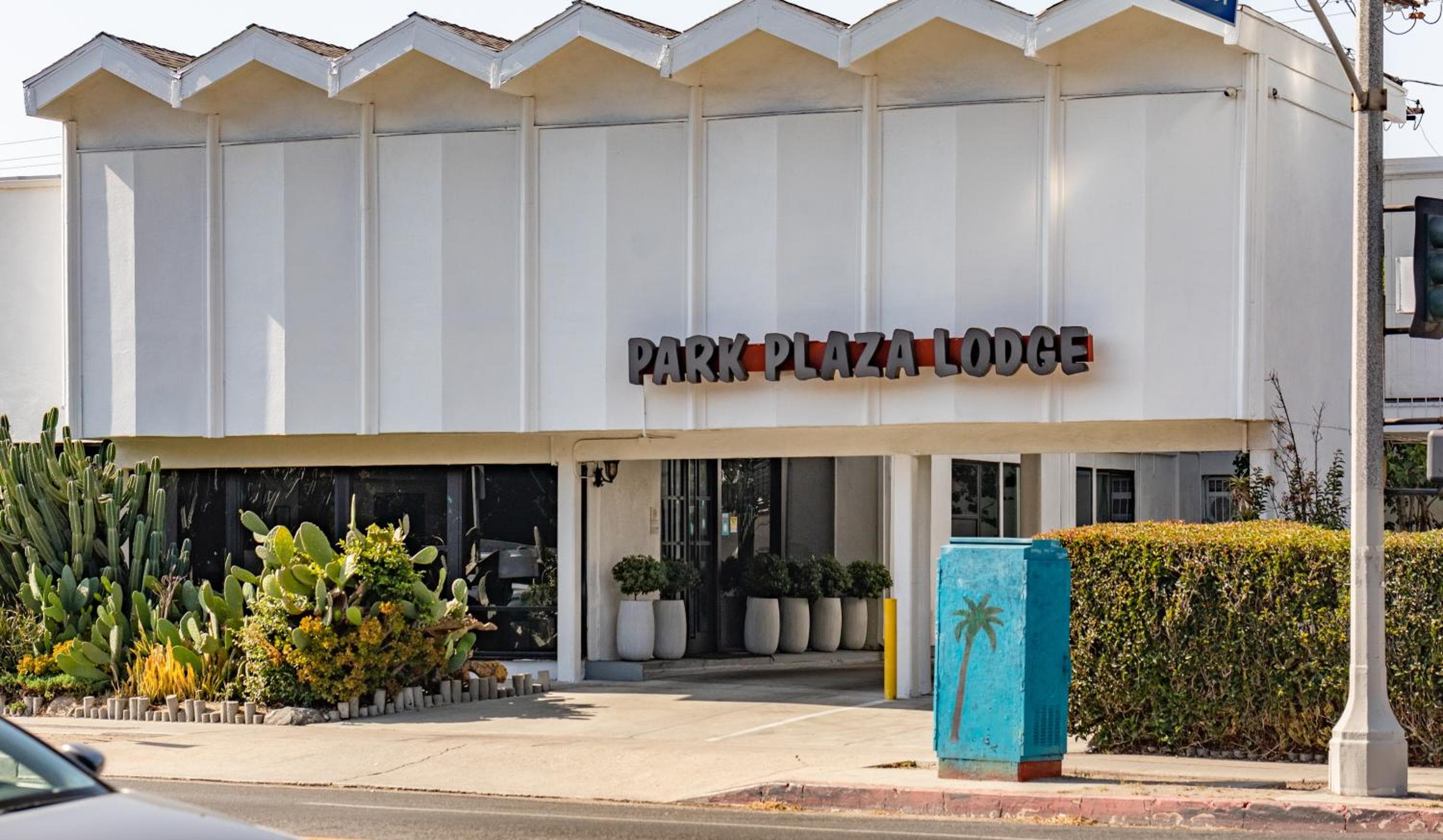 Park Plaza Lodge — 1