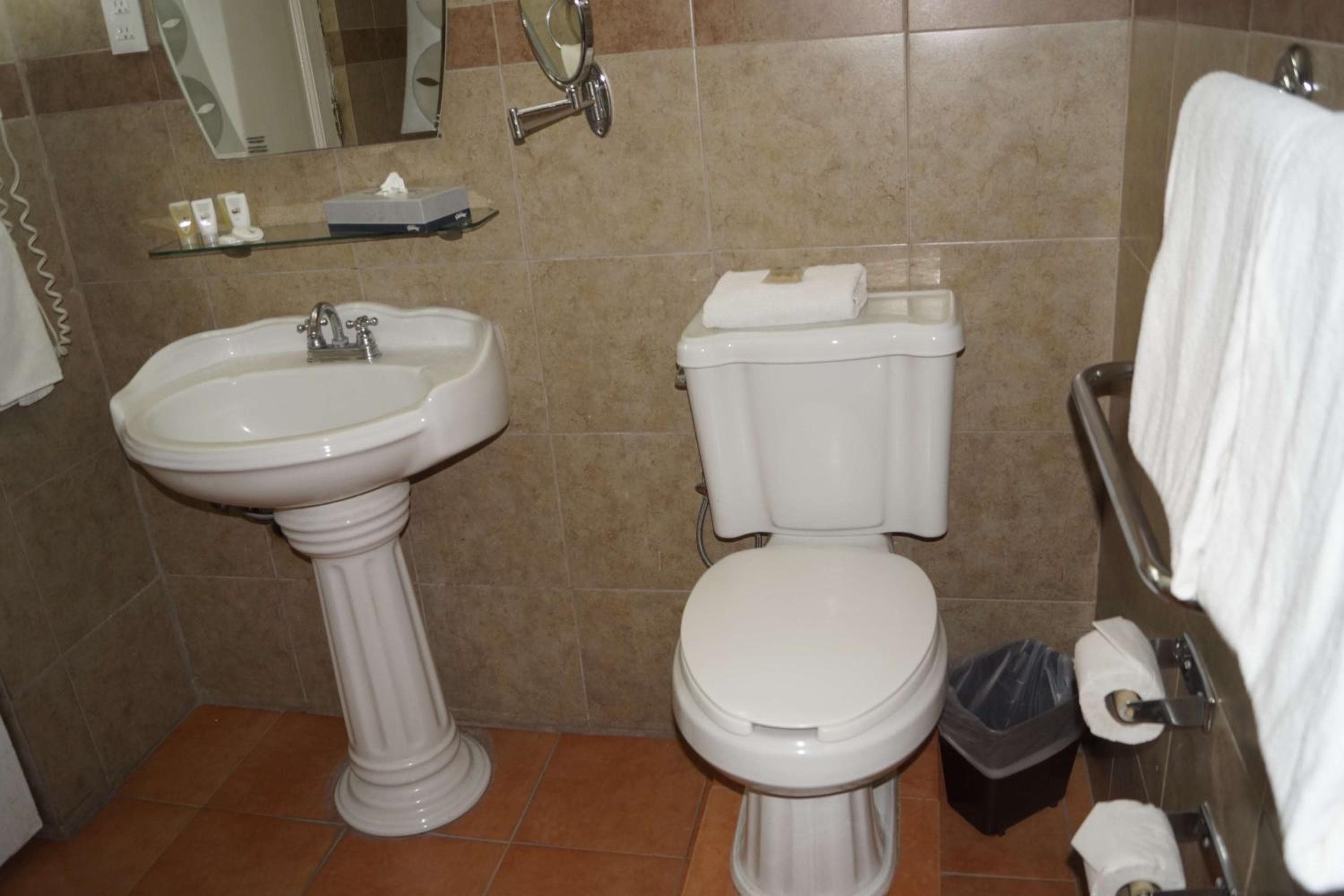 Best Western Majestic — 15