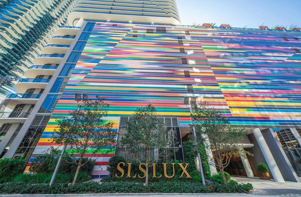 Suites im SLS Lux Brickell geführt von CE — 1