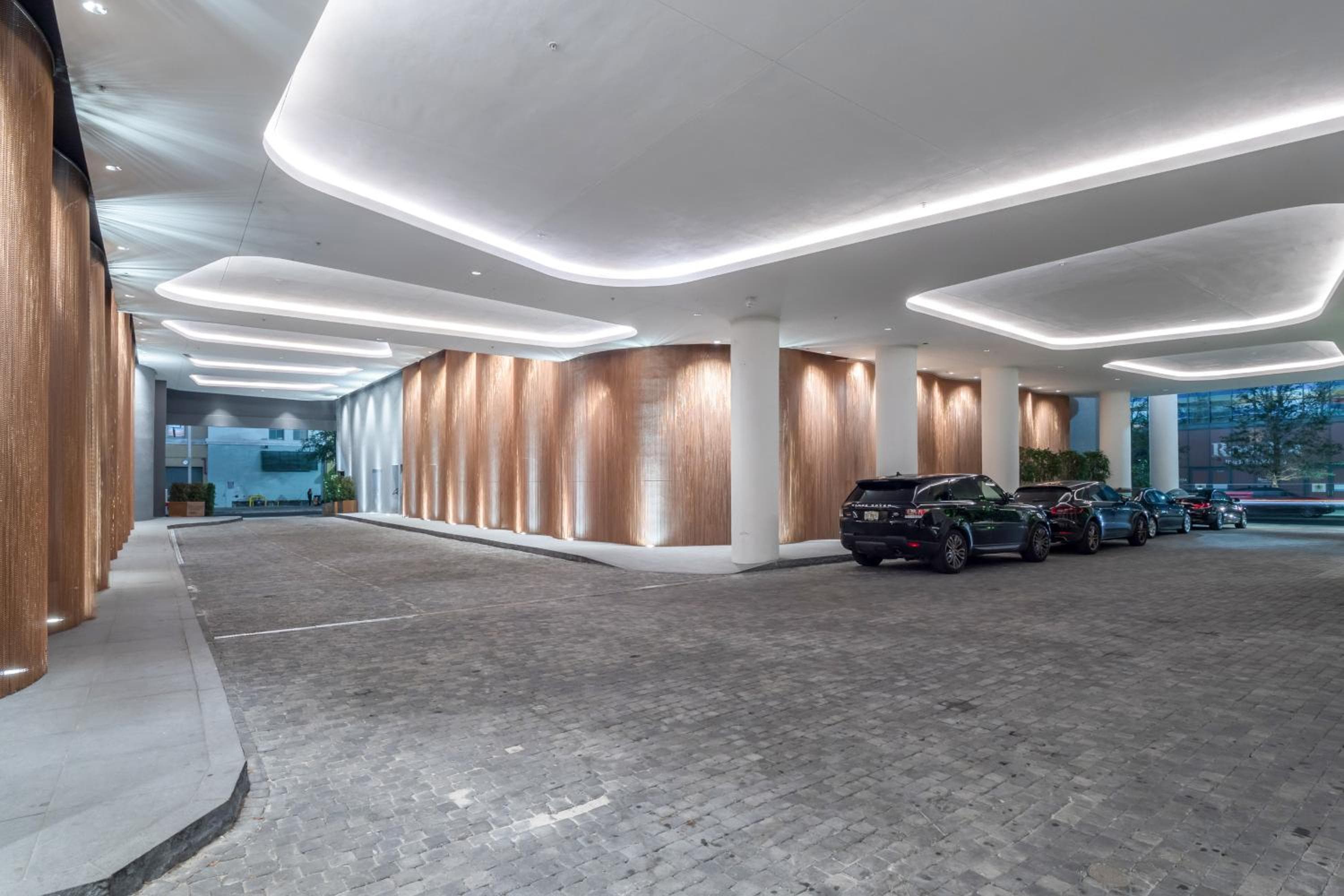 Suites im SLS Lux Brickell geführt von CE — 4