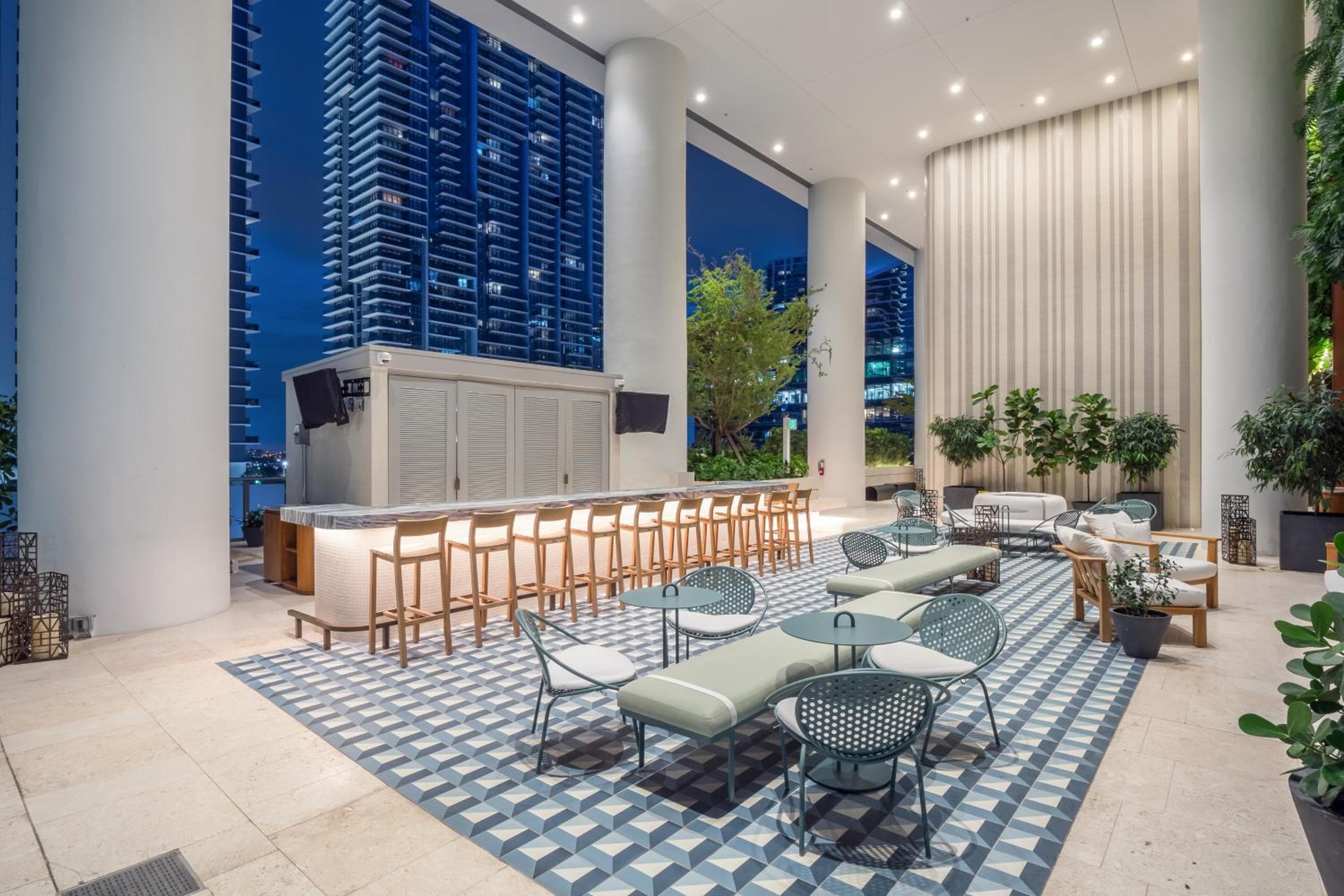 Suites im SLS Lux Brickell geführt von CE — 8