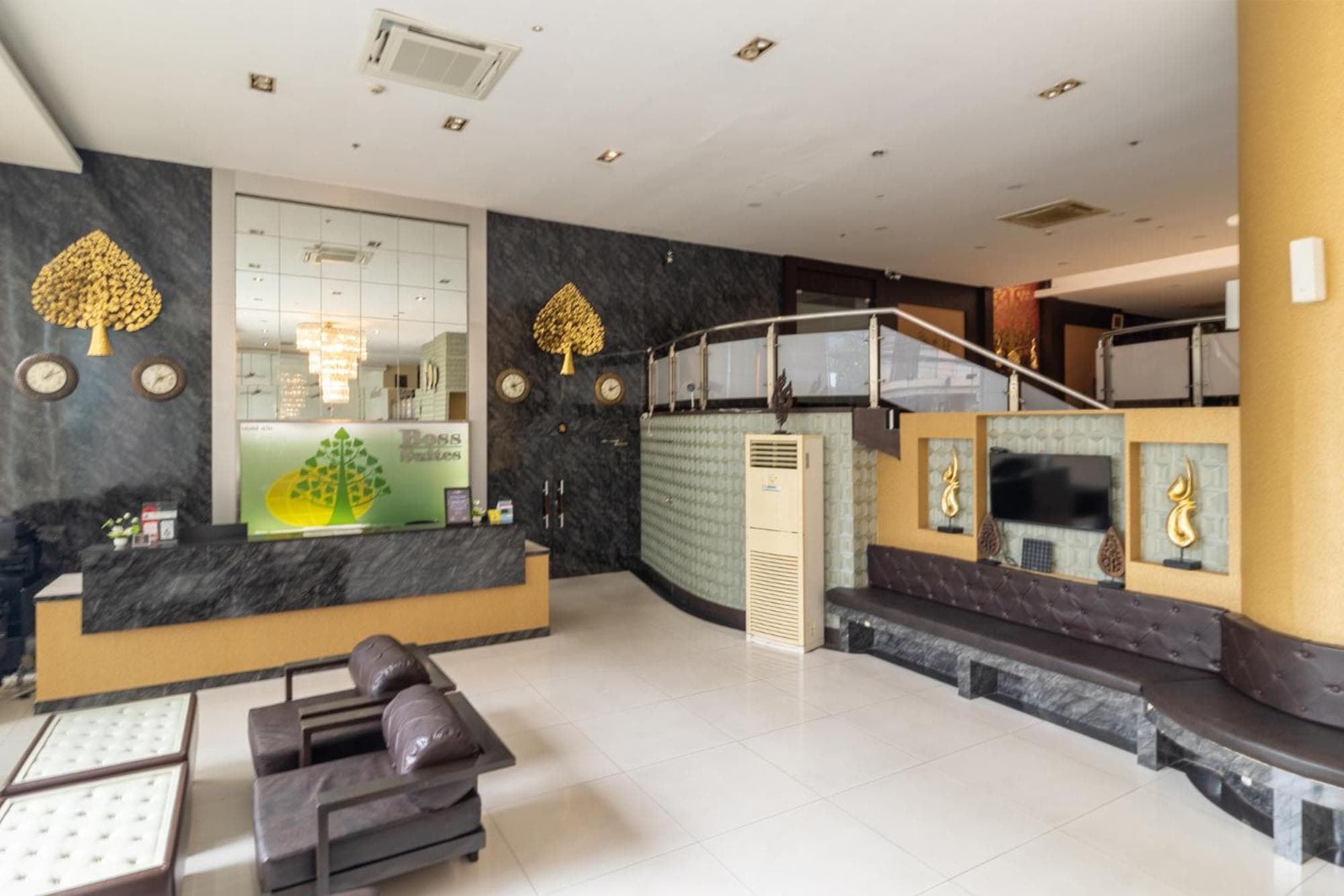 Boss Suites Nana Hotel — 5