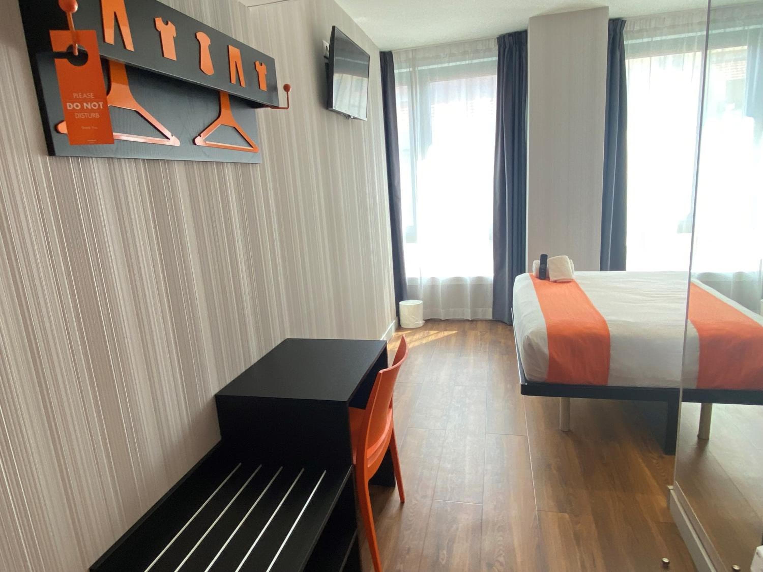 easyHotel Lisboa — 8