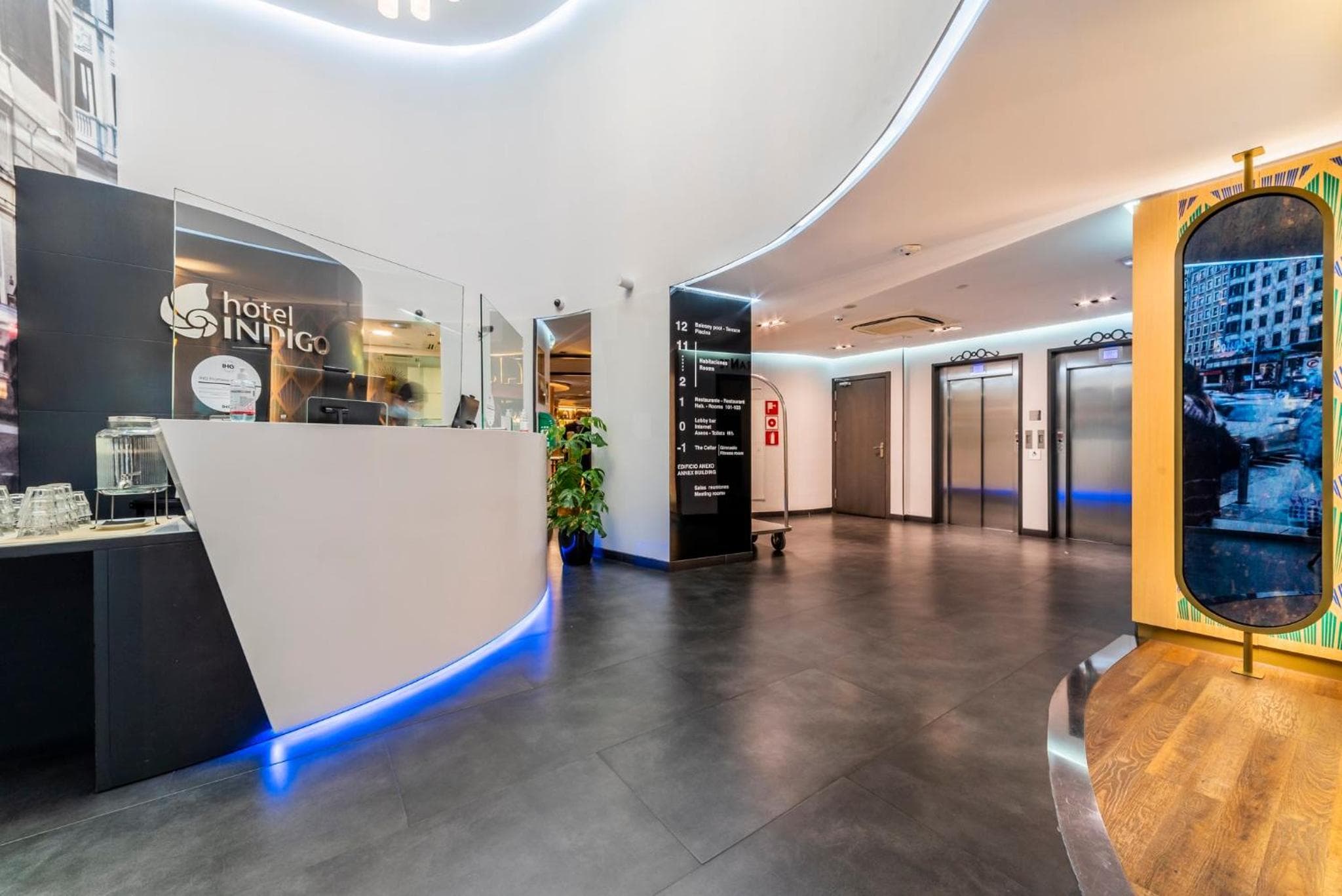 Hotel Indigo Madrid - Gran Via, an IHG Hotel — 3