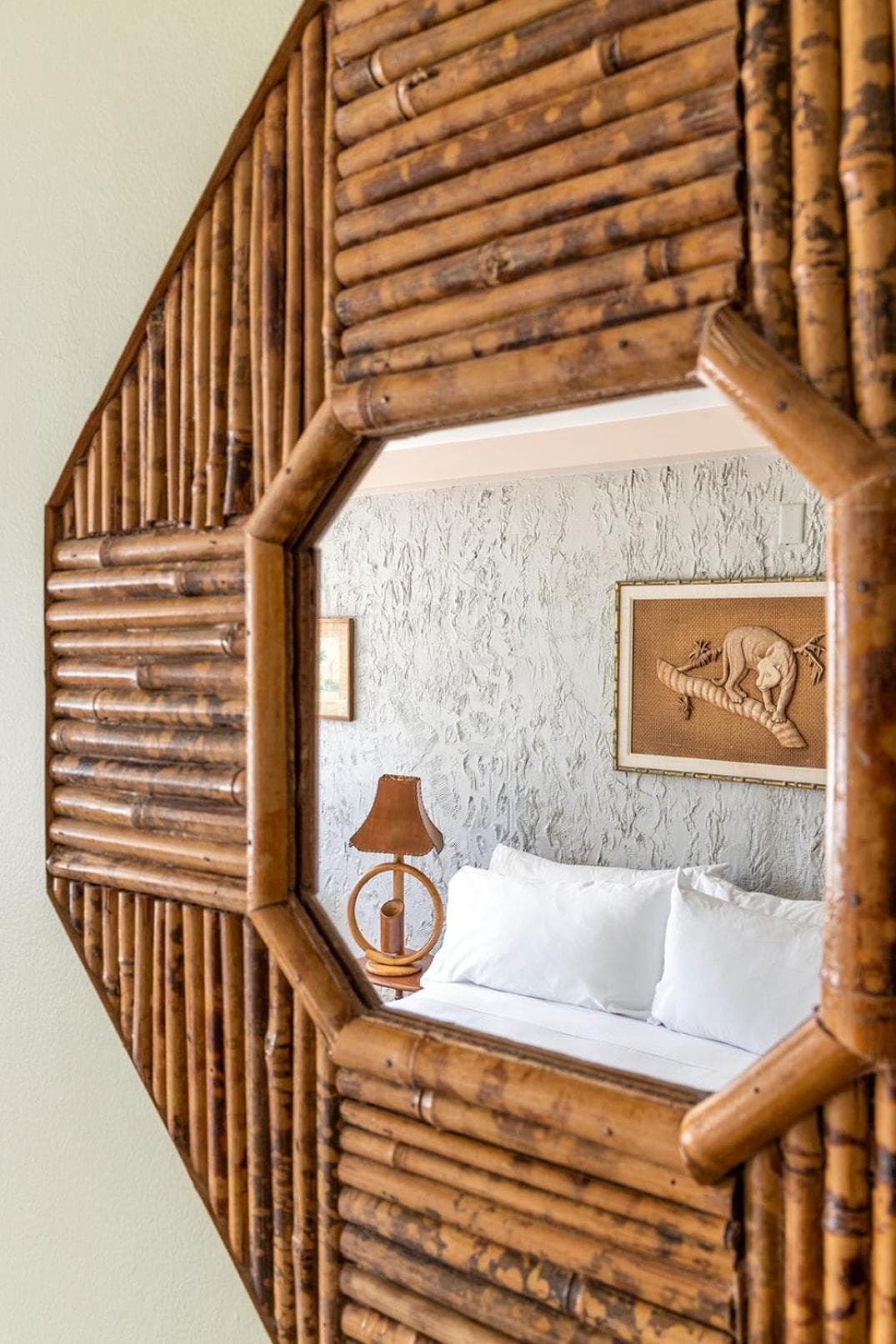 Pelican Hotel — 4