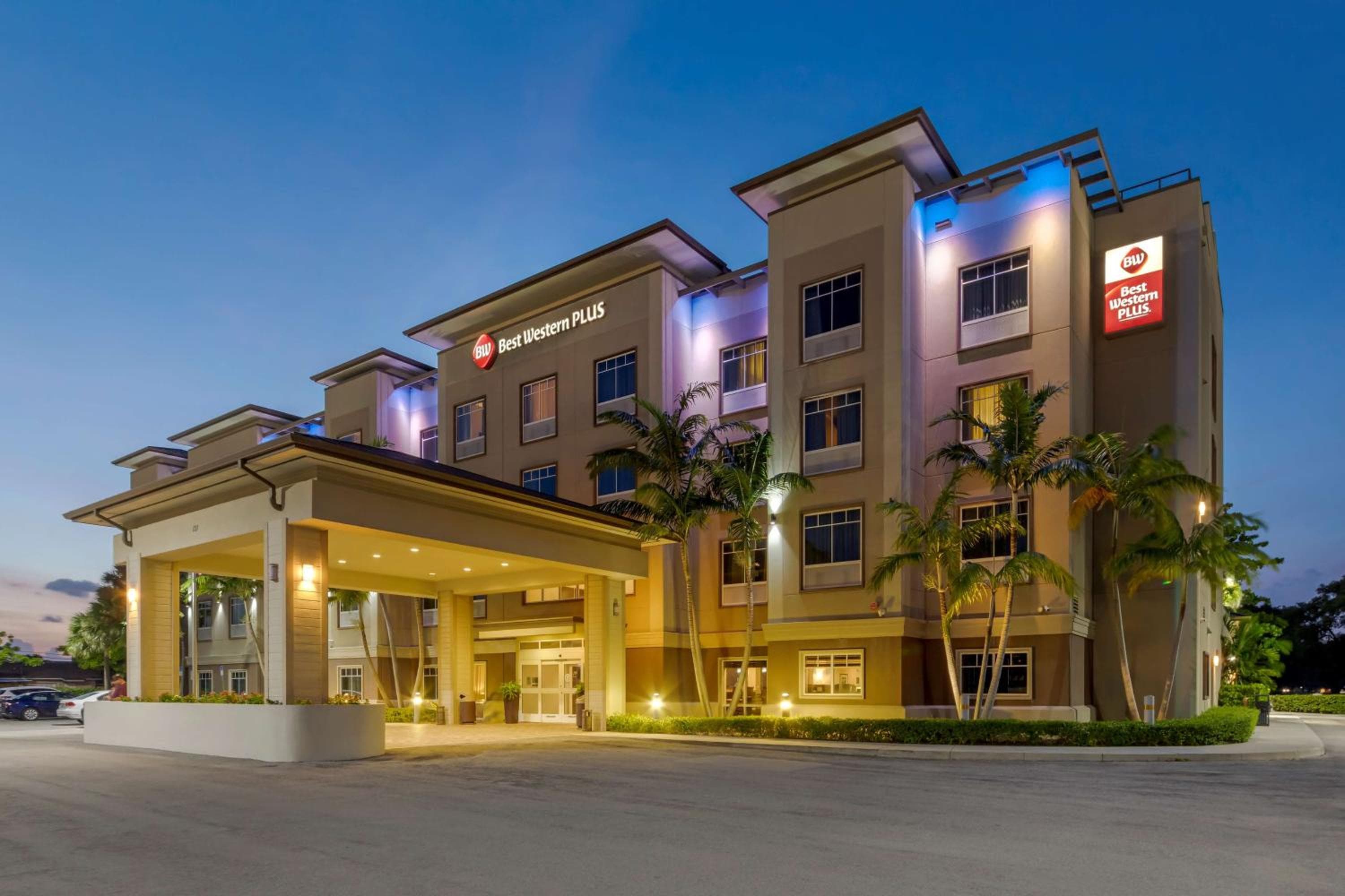Best Western Plus Miami Airport North Hotel & Suites — 1