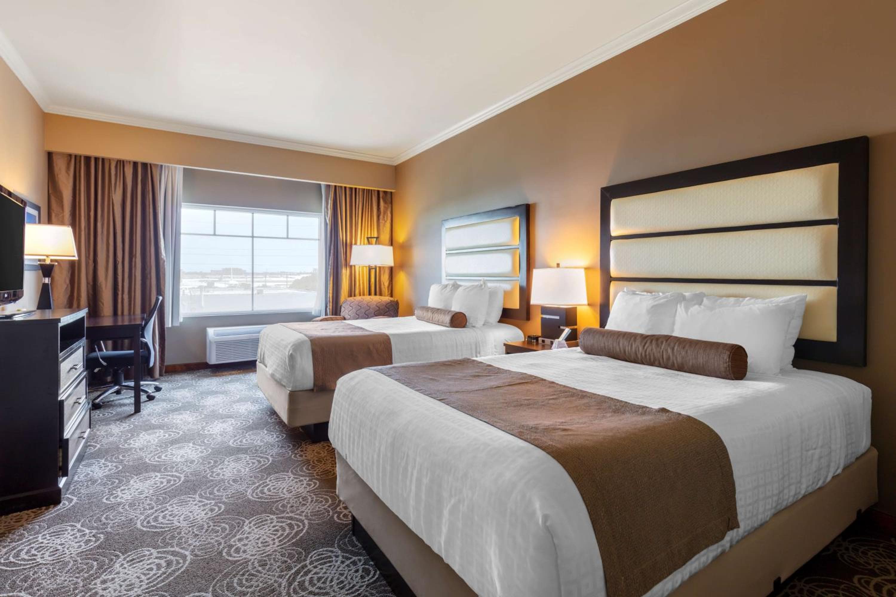 Best Western Plus Miami Airport North Hotel & Suites — 15