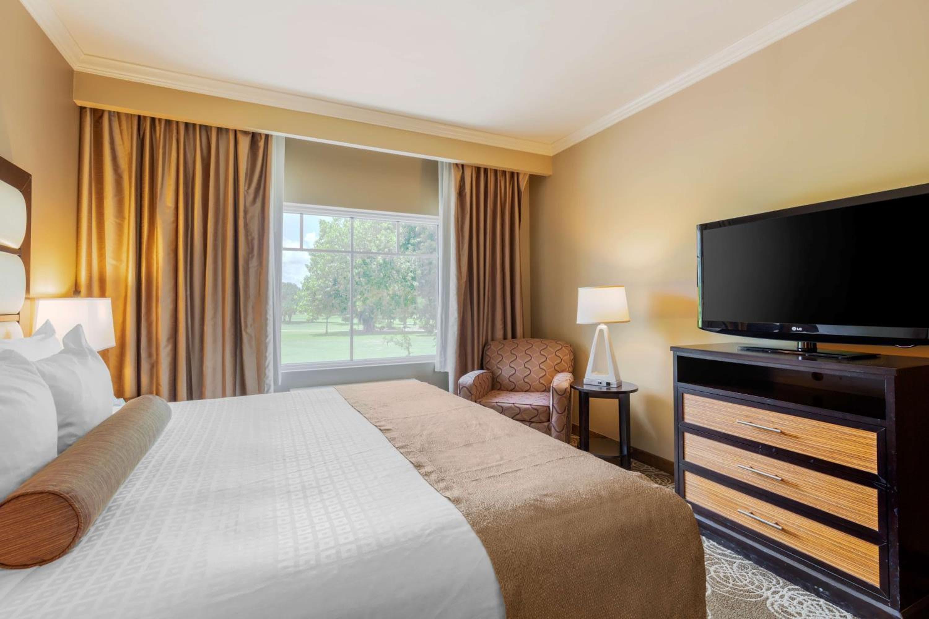 Best Western Plus Miami Airport North Hotel & Suites — 14
