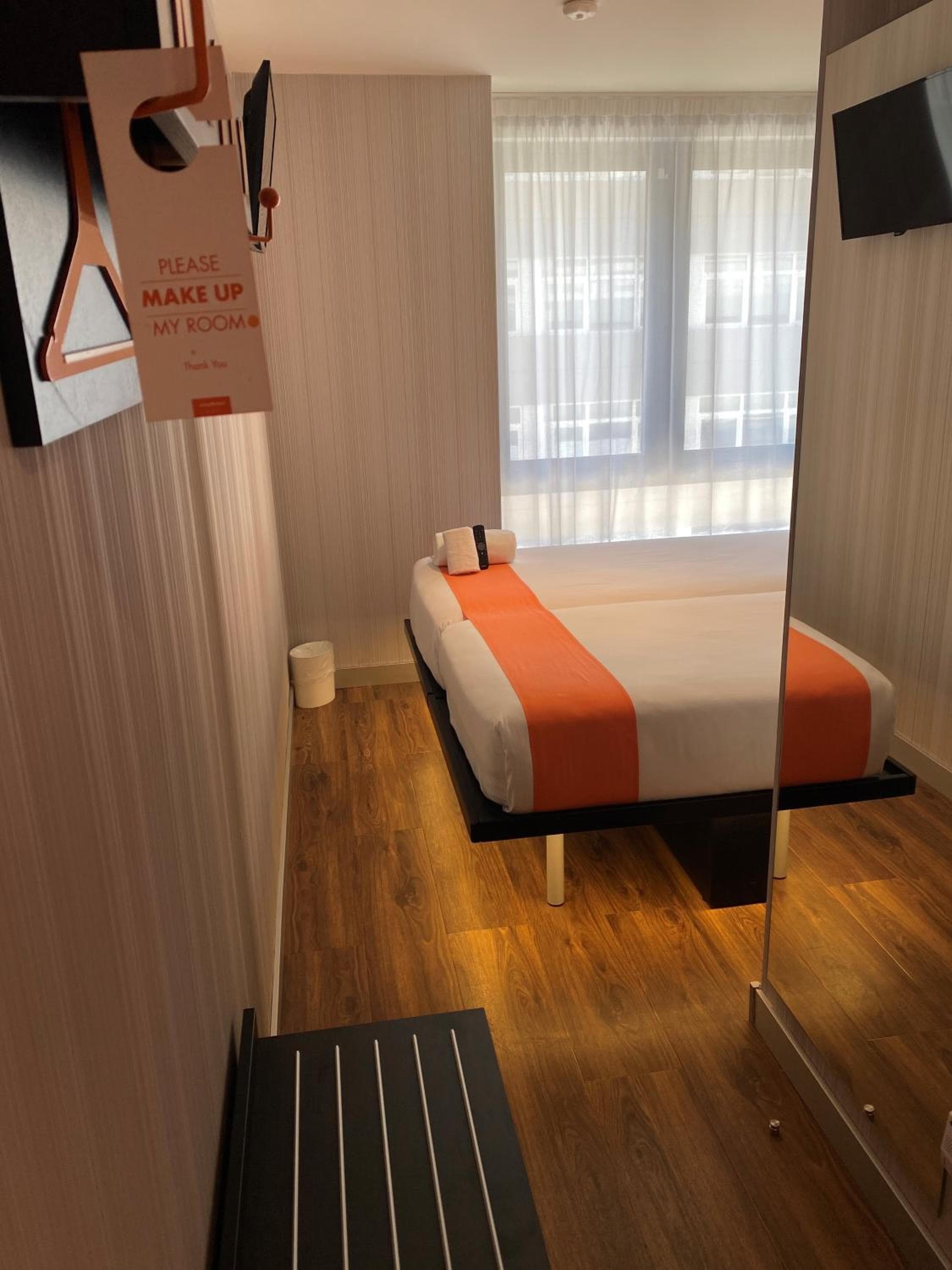 easyHotel Lisbon — 25