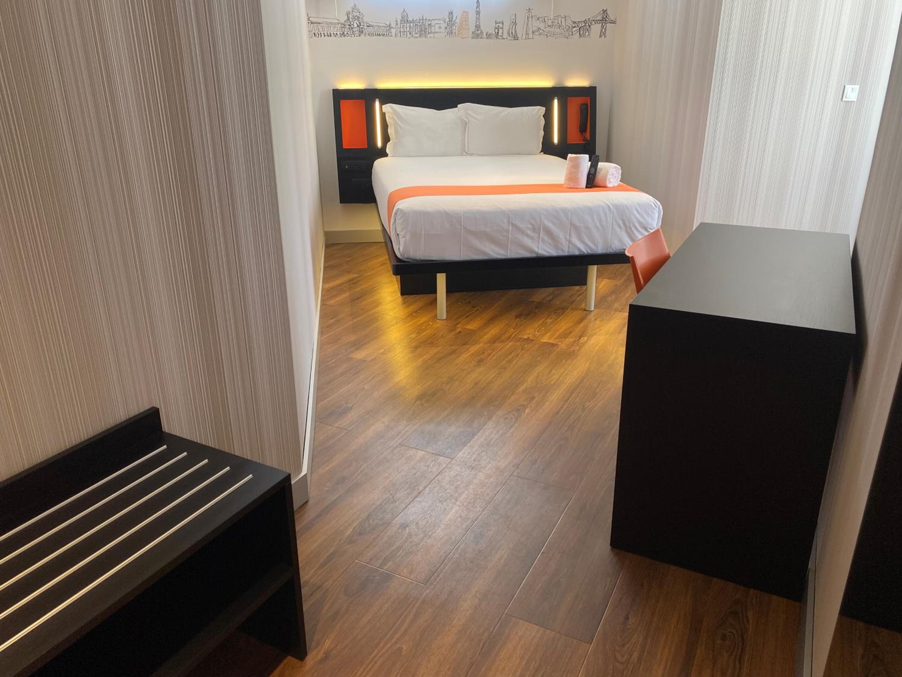 easyHotel Lisbon — 5