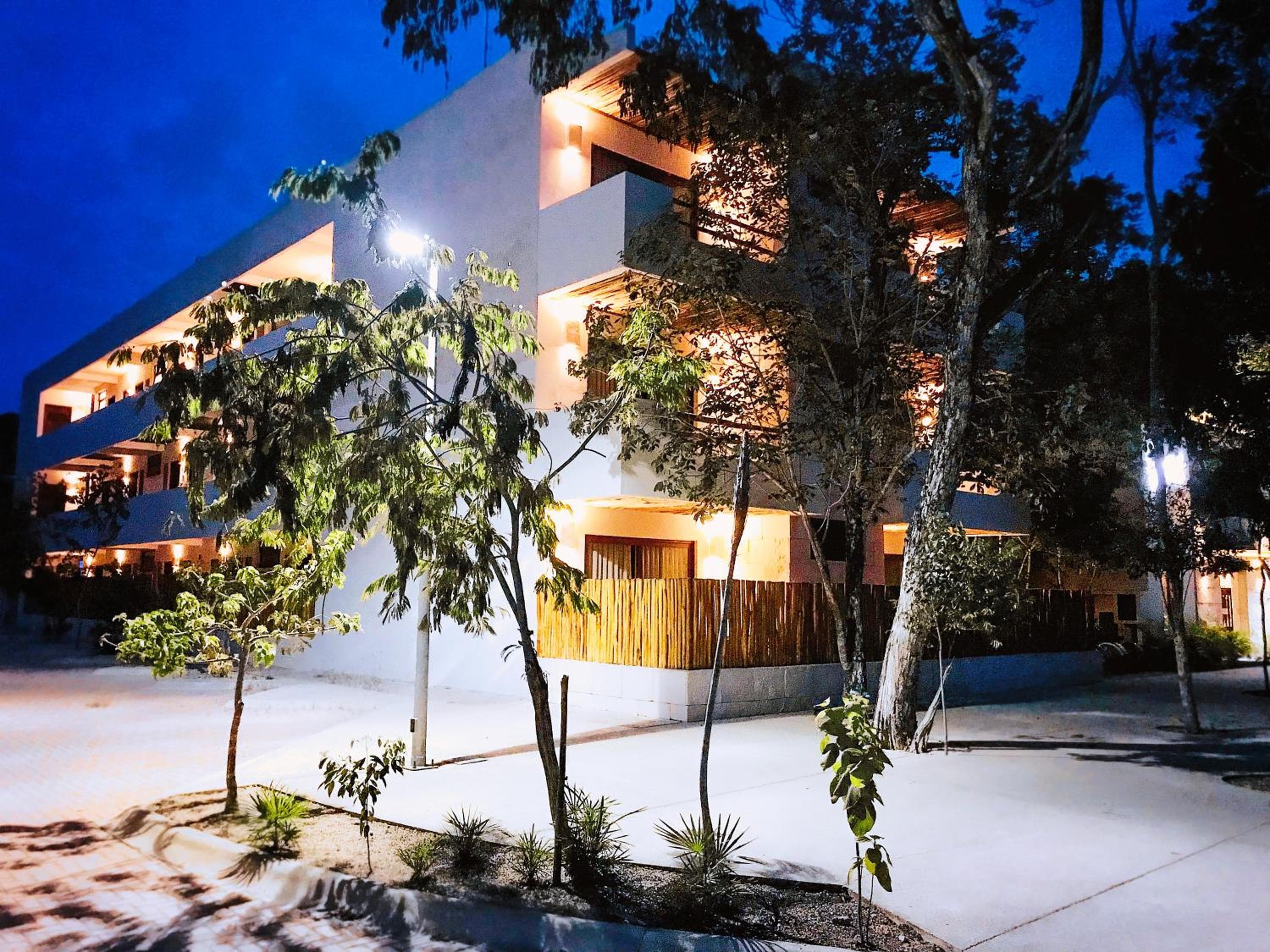 Niik Tulum — 4