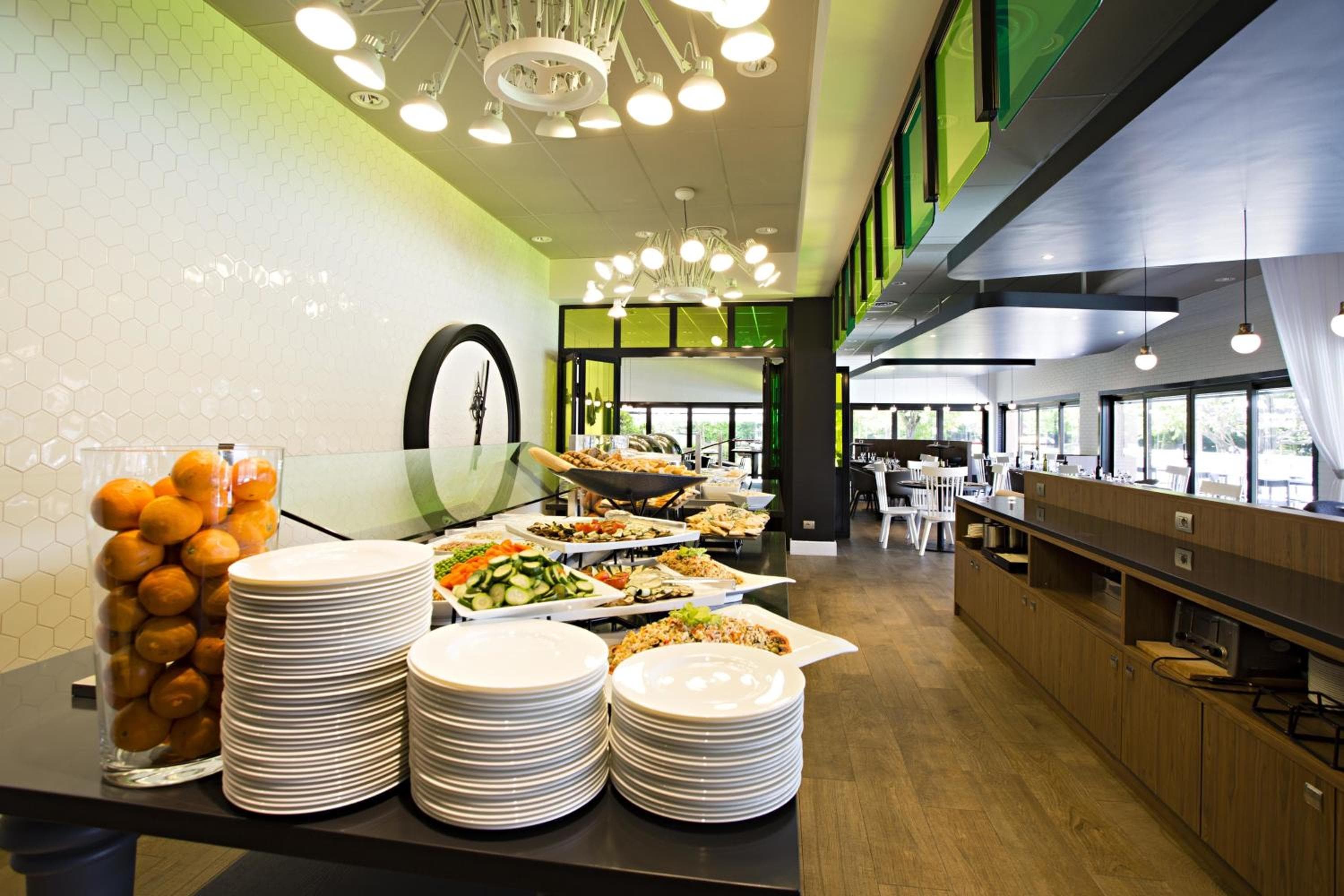 Novotel Milano Linate Aeroporto — 12