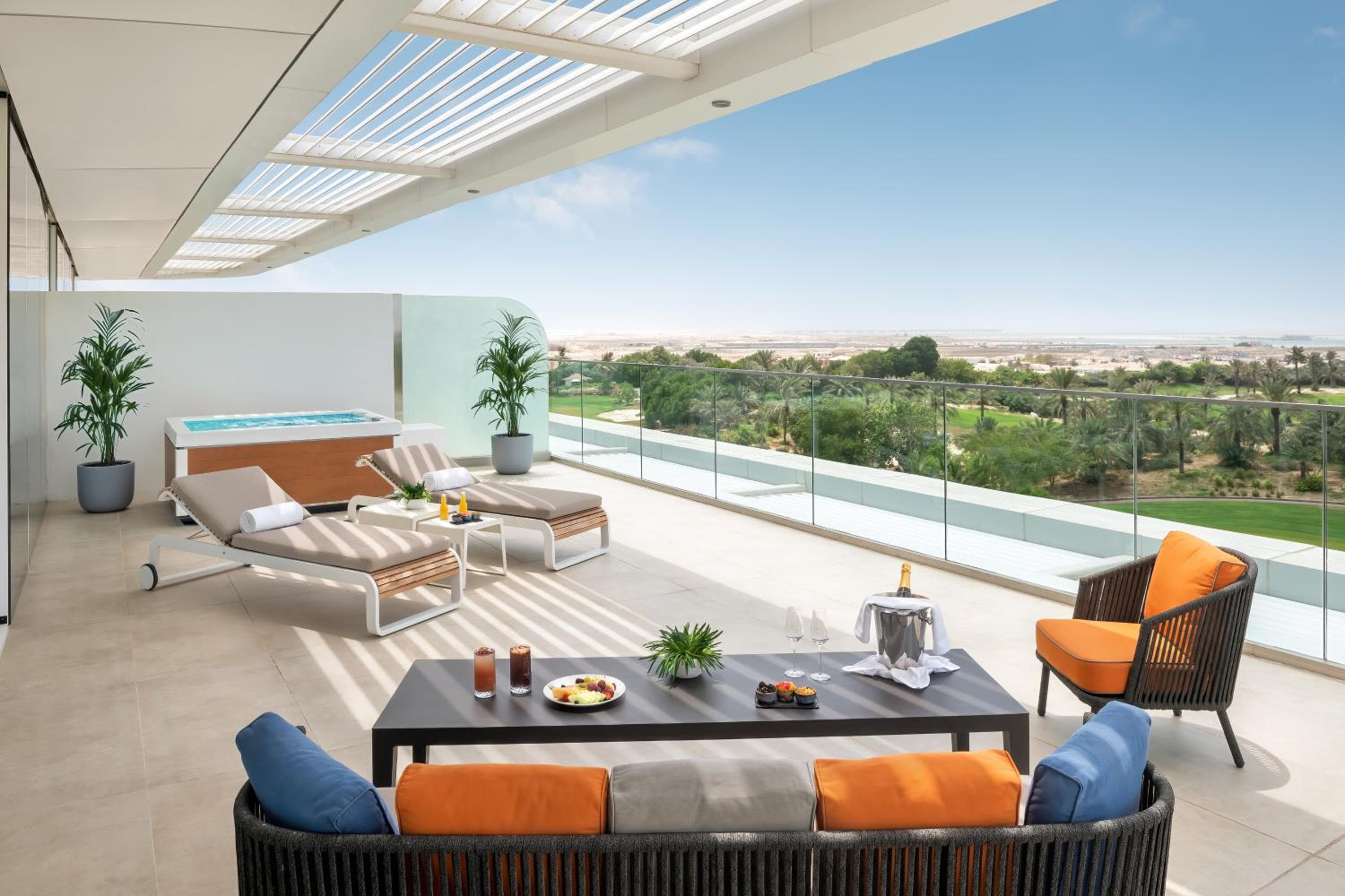 JA Lake View Hotel, Dubai — 6