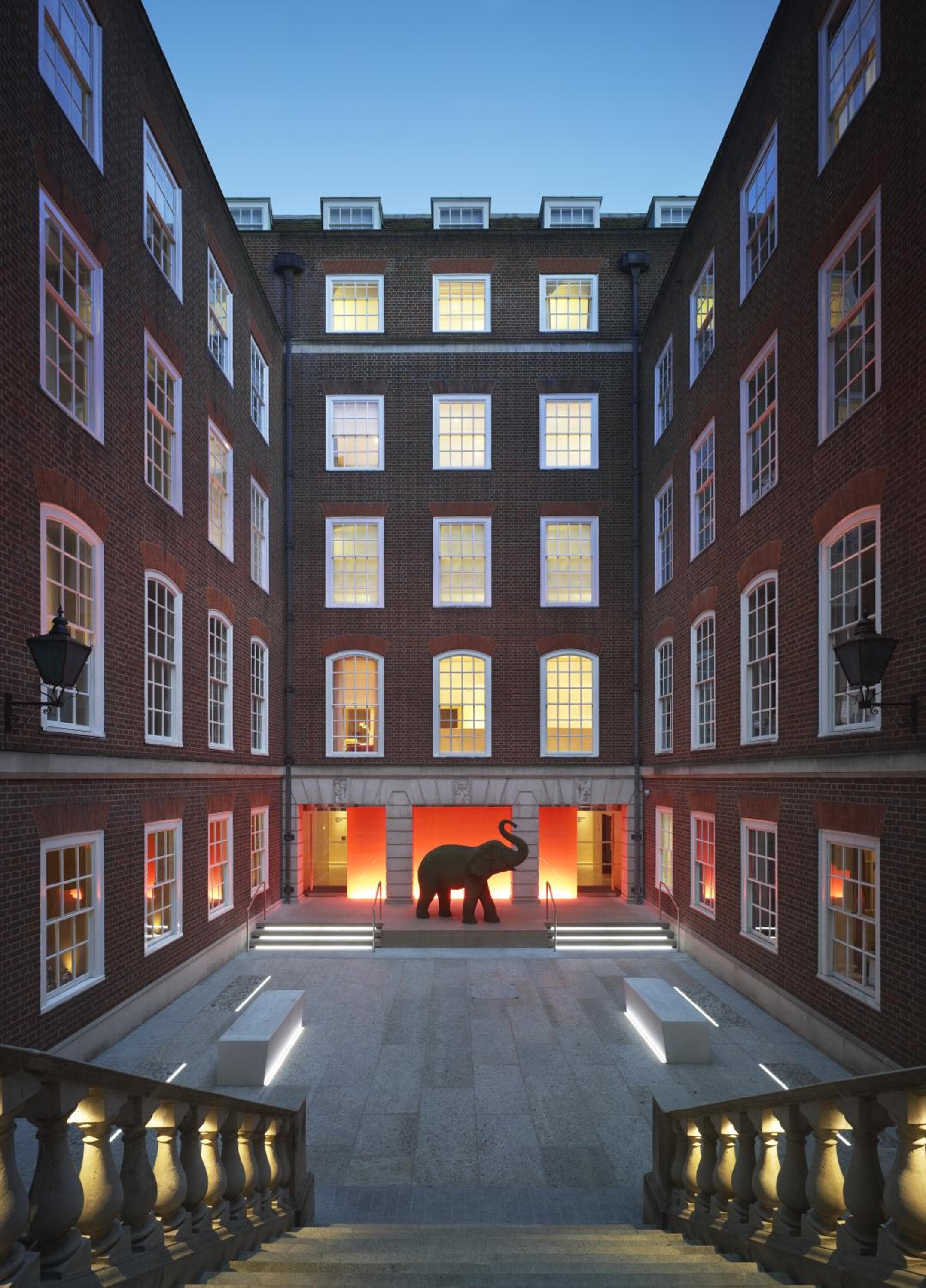 Apex Temple Court Hotel — 1