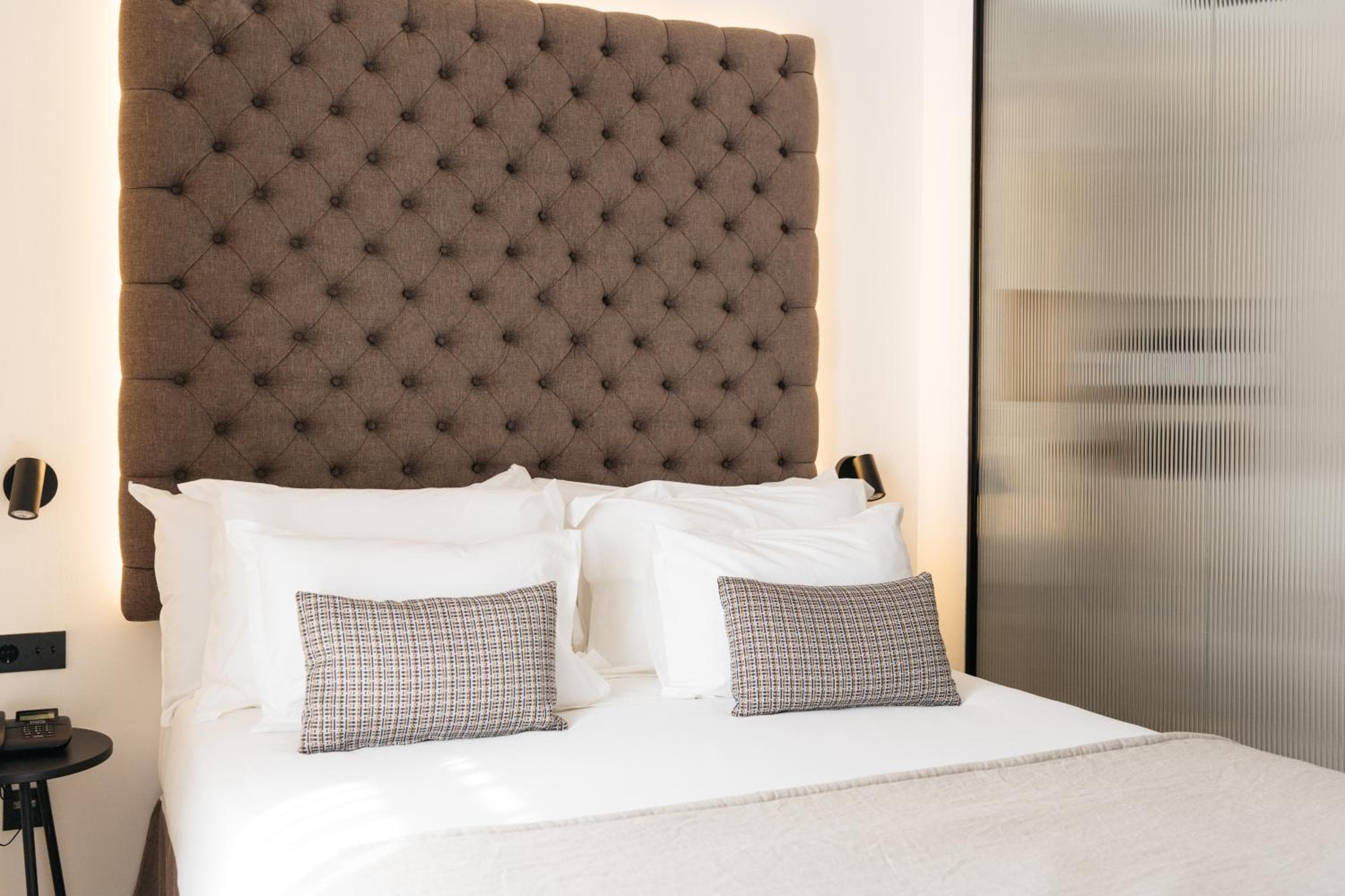Boutique Hotel Petit Montisión — 23