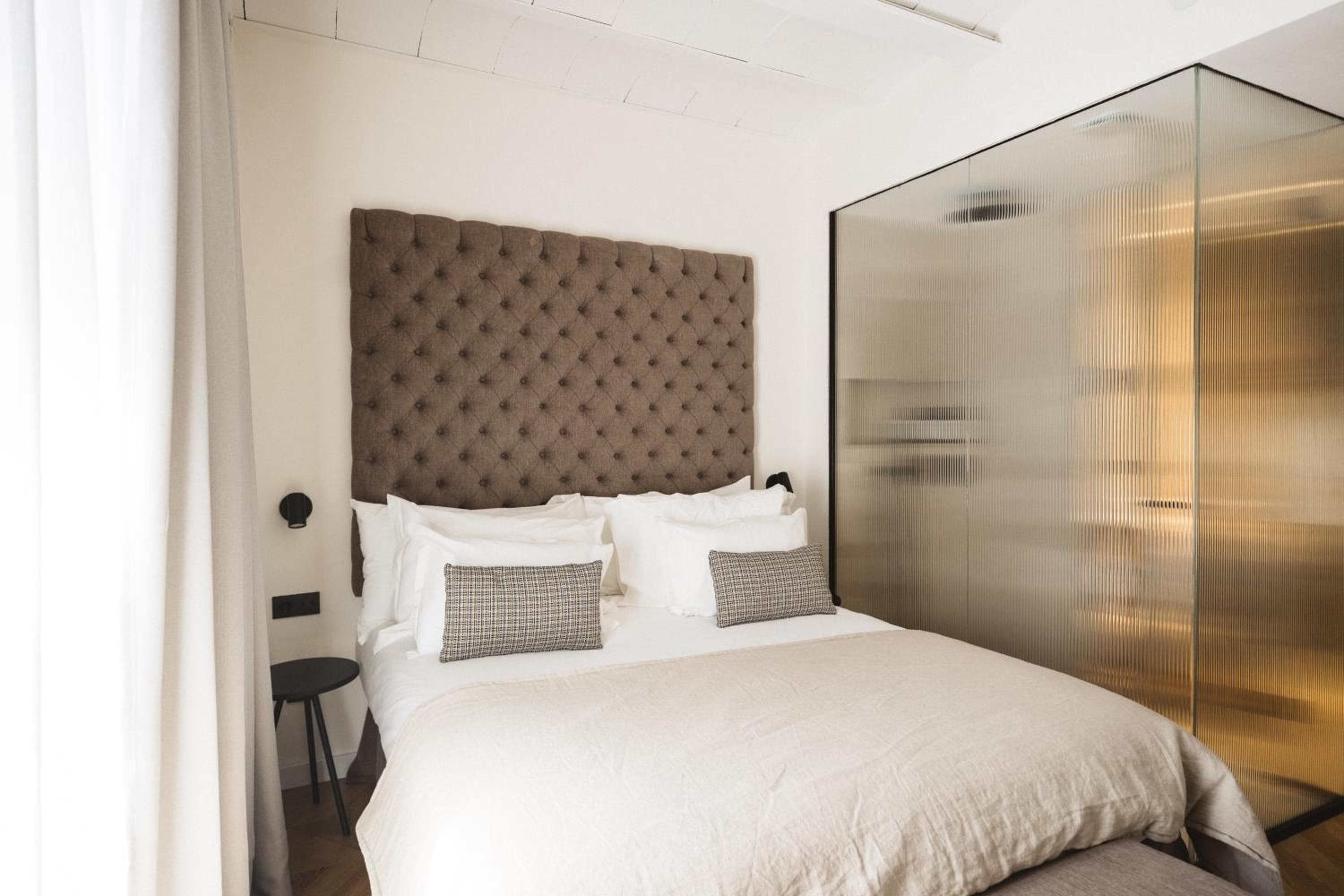 Boutique Hotel Petit Montisión — 26