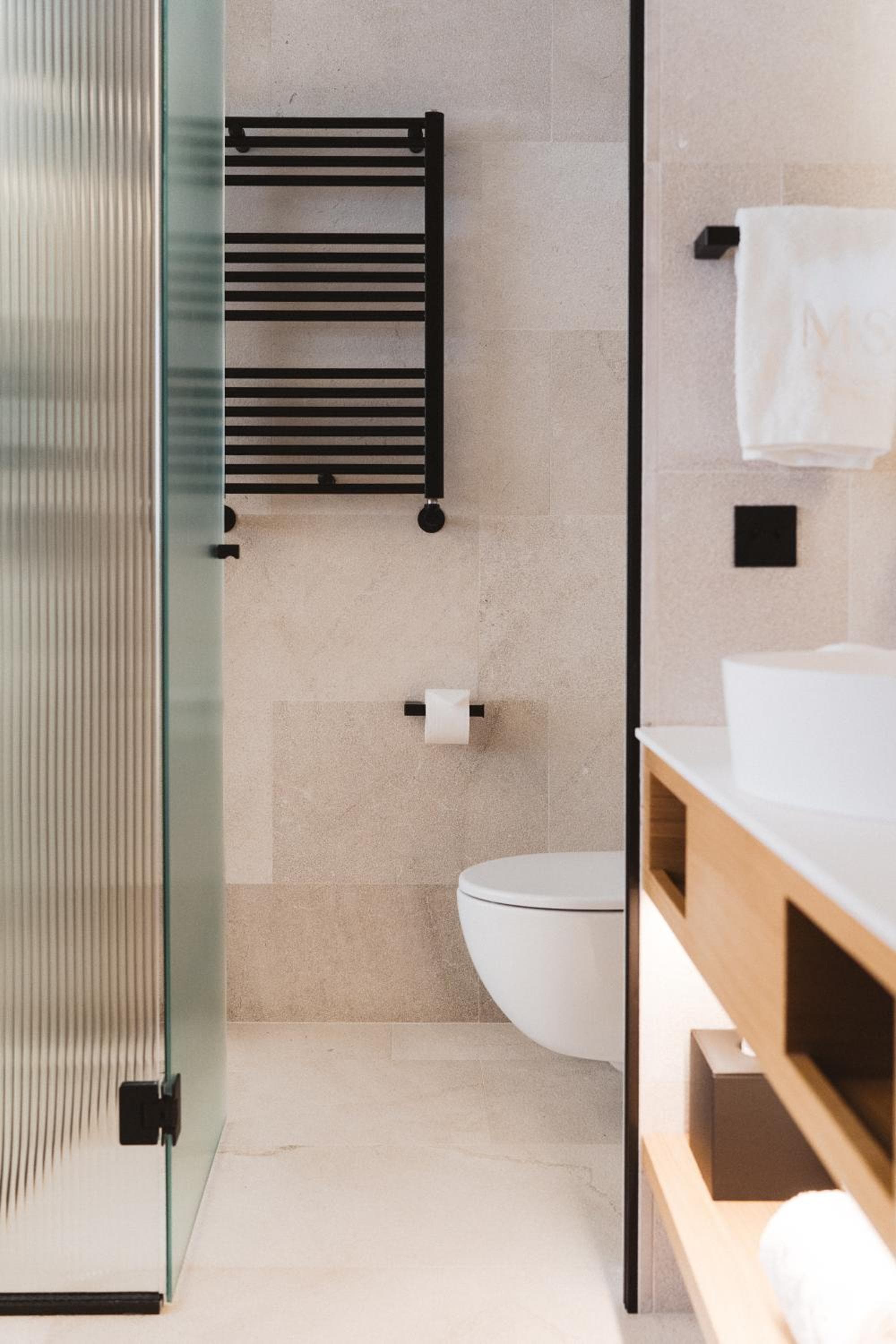Boutique Hotel Petit Montisión — 13