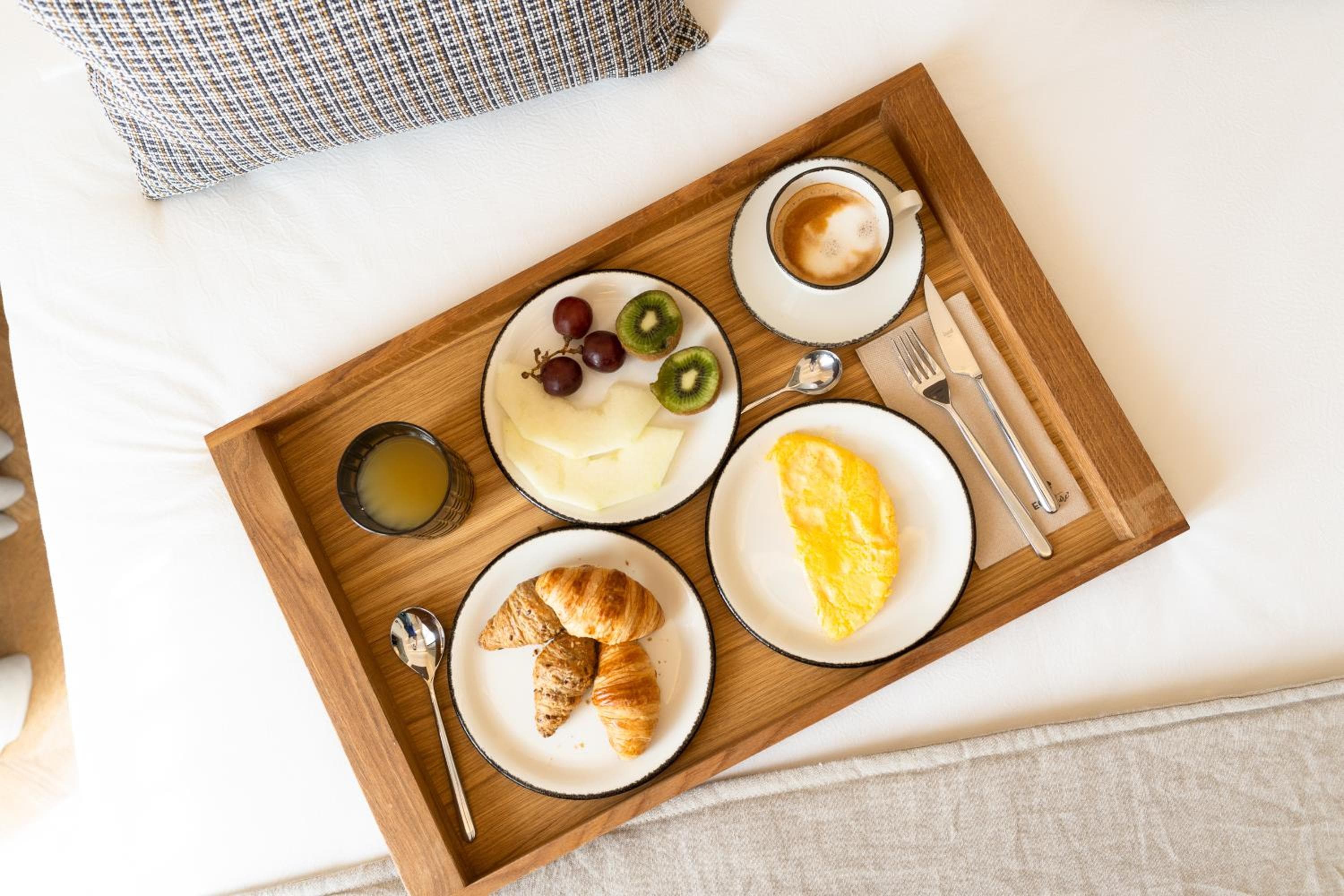 Boutique Hotel Petit Montisión — 14
