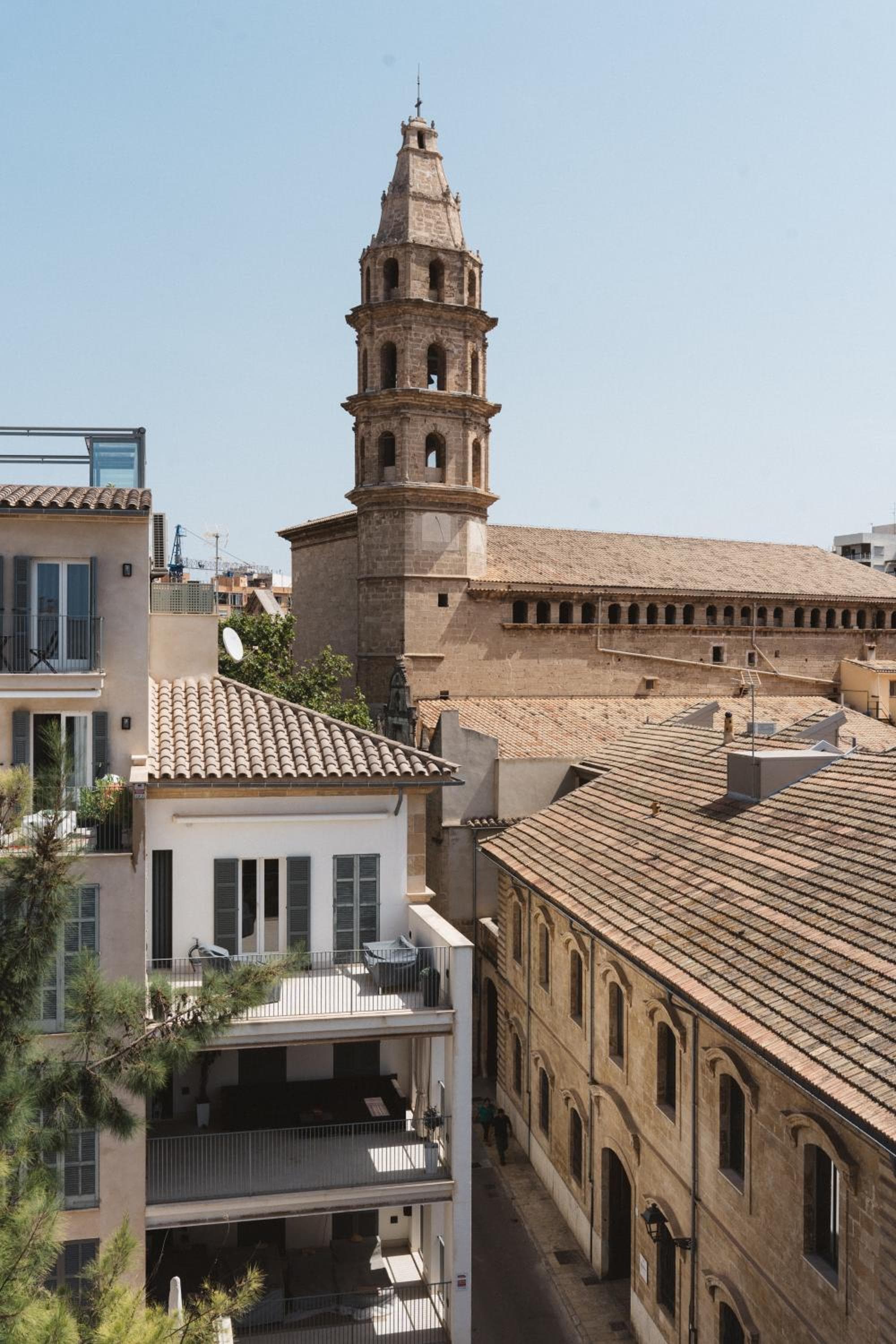 Boutique Hotel Petit Montisión — 25