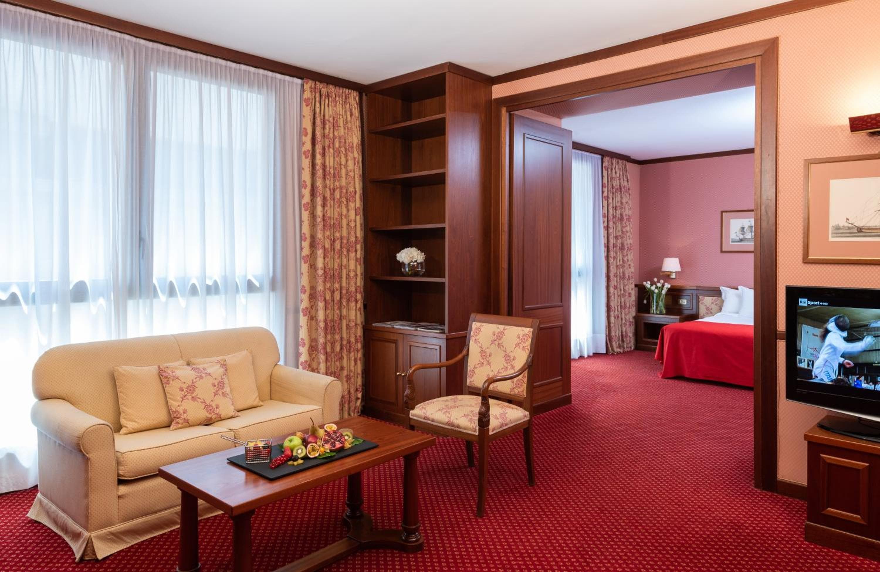 Leonardo Hotel Milan City Center — 7