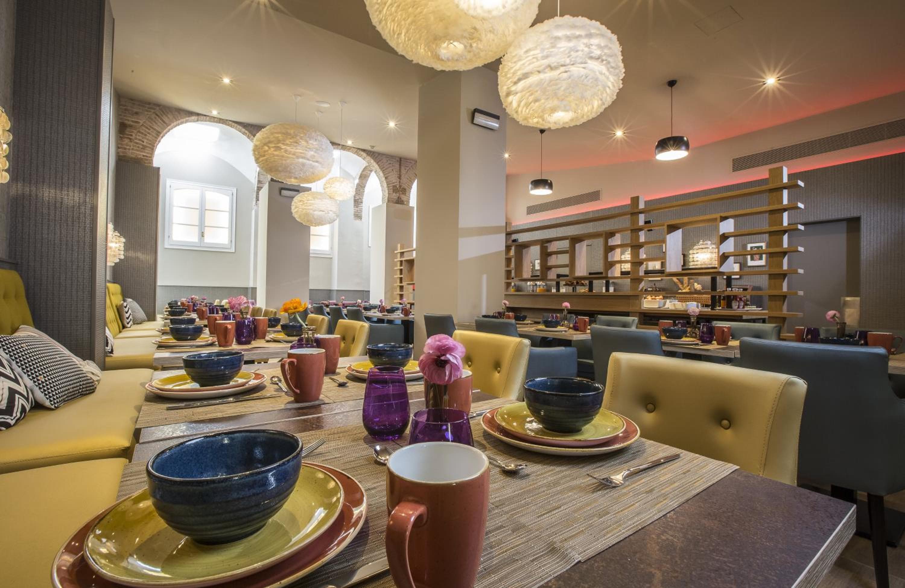 Leonardo Hotel Barcelona Las Ramblas — 7