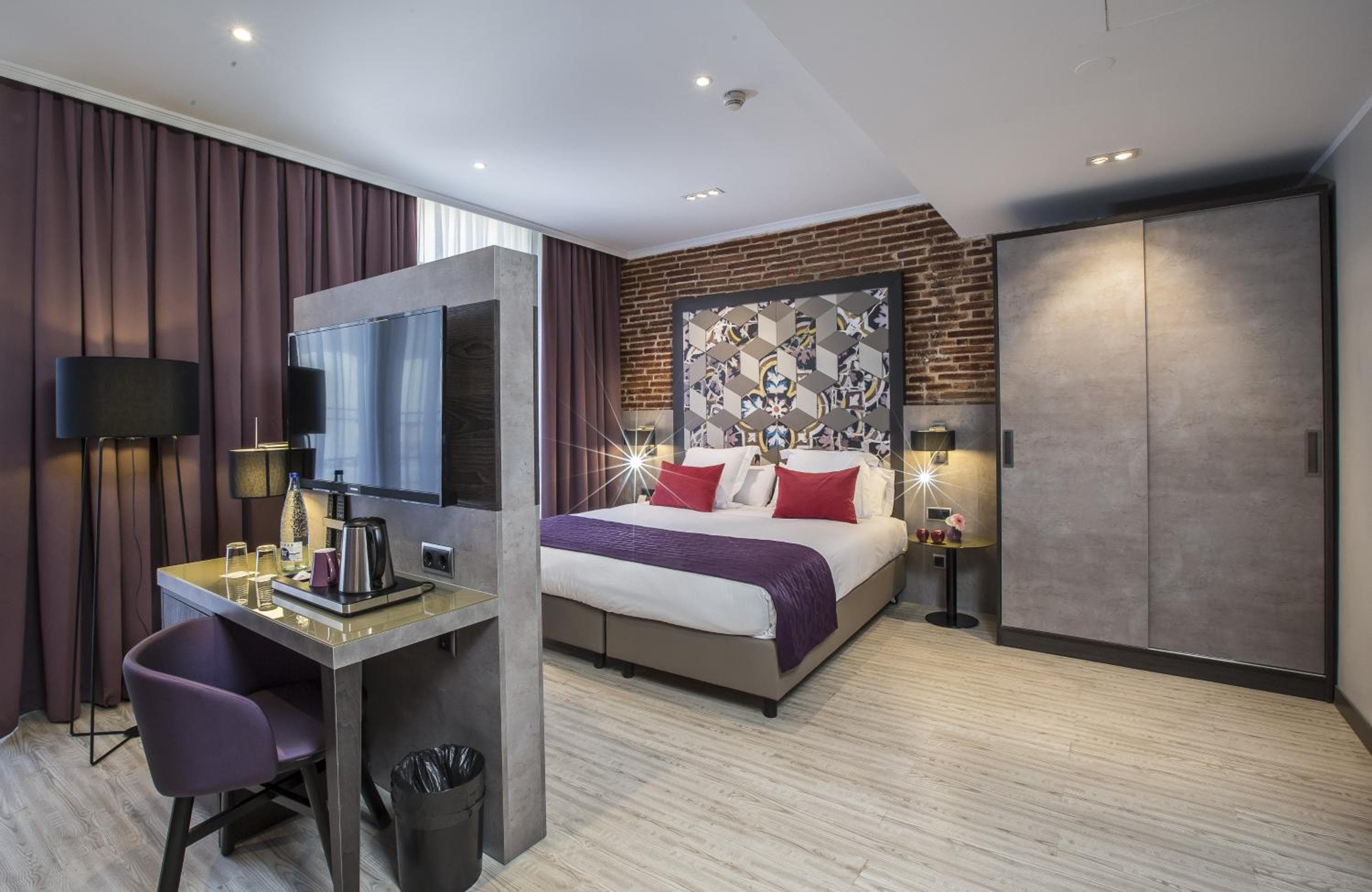 Leonardo Hotel Barcelona Las Ramblas — 4